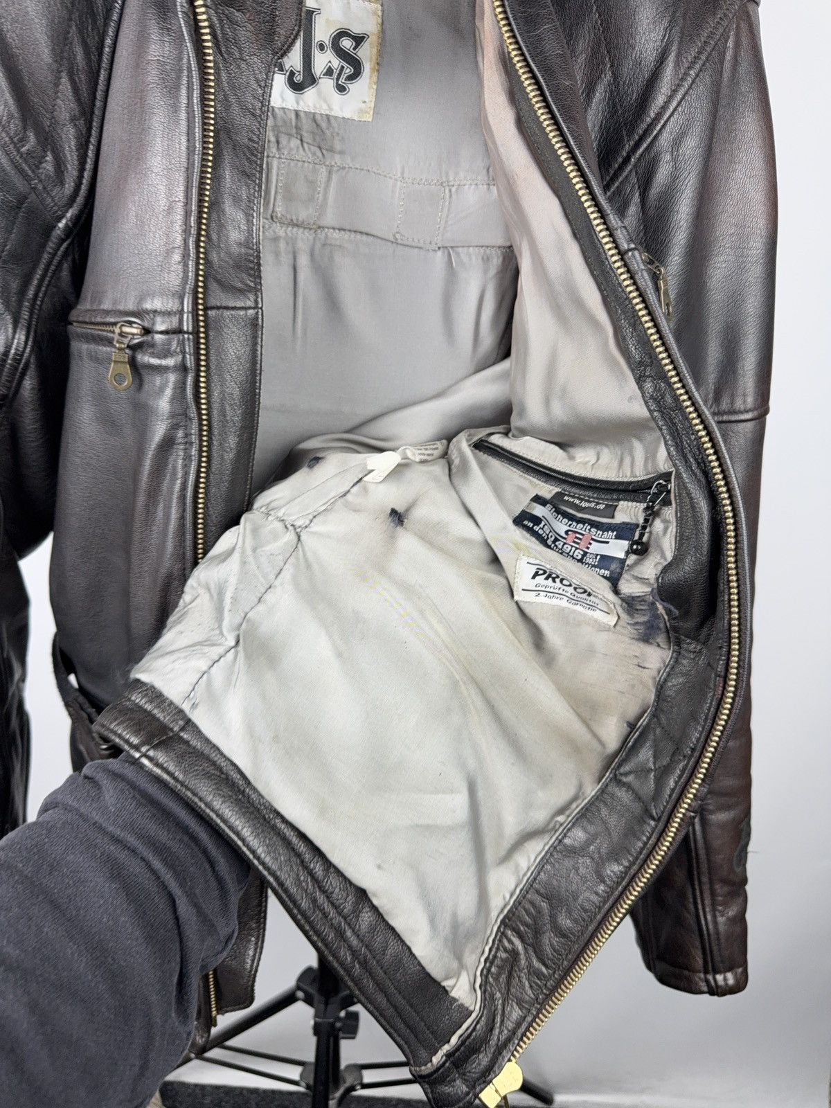 Genuine Leather 90s AJS Biker Moto Leather Motorcycle Jacket Armor Size 50 Size US M / EU 48-50 / 2 - 19 Thumbnail