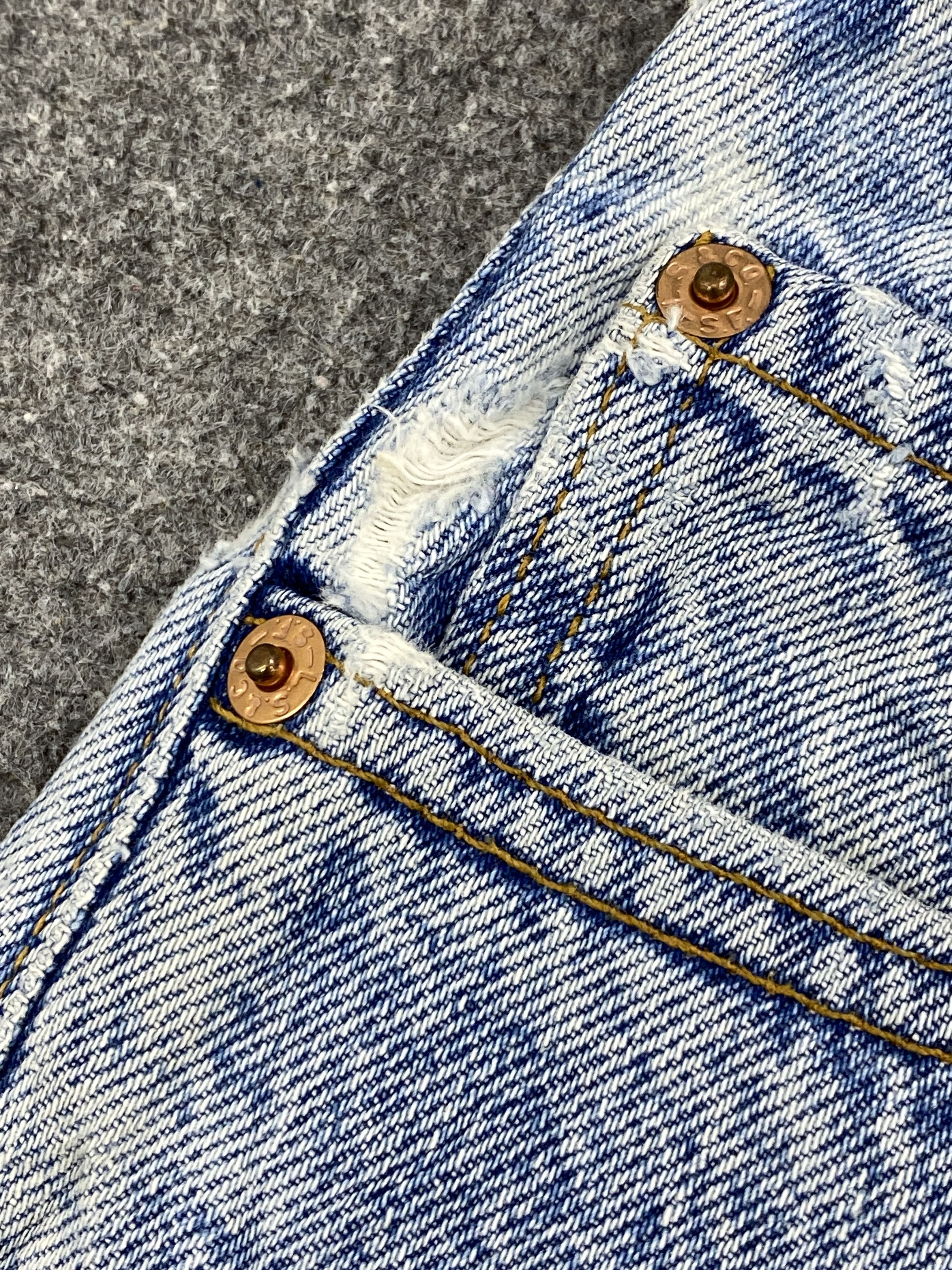 Levi's Vintage 90s Levis 505 Light Wash Jeans DP2706 Size US 31 - 13 Thumbnail