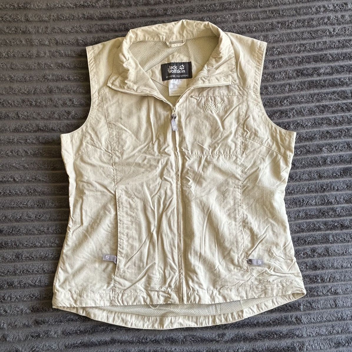 Jack Wolfskin Authentic Jack Wolfskin Vintage Y2K Outdoor Vest Size L / US 10 / IT 46 - 1 Thumbnail