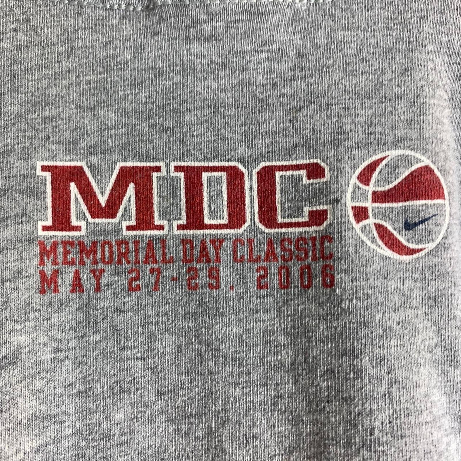 Nike vintage 2006 NIKE MEMORIAL DAY CLASSIC swoosh tee shirt 2XL Size US XXL / EU 58 / 5 - 7 Thumbnail