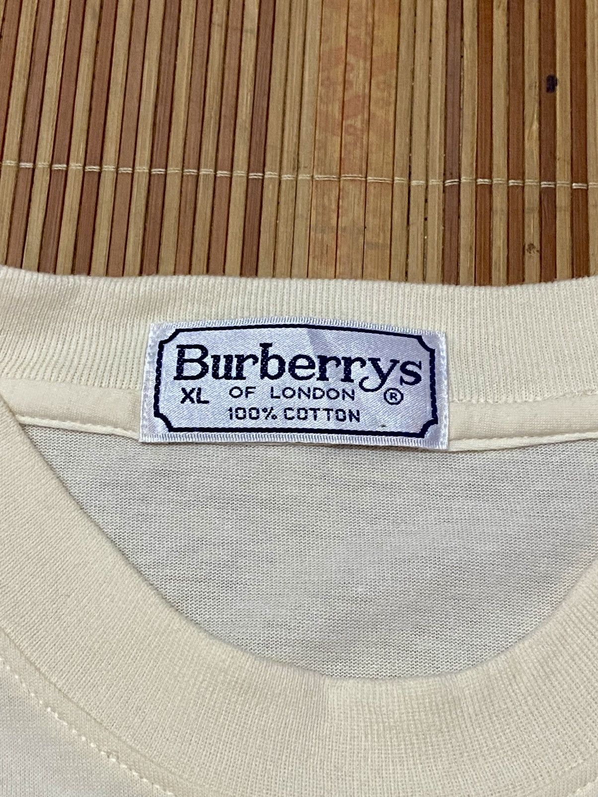 Burberry VINTAGE BURBERRY LONDON TEE Size US XL / EU 56 / 4 - 15 Thumbnail