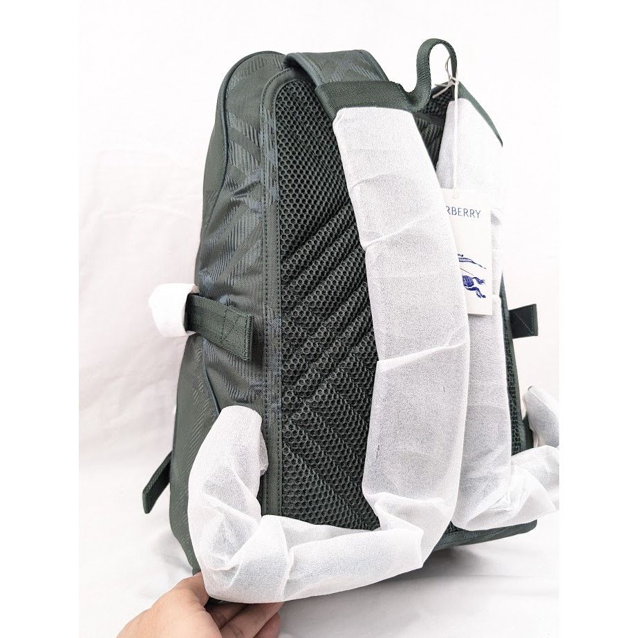 Burberry o1rshd1 Size : OS / Nylon Check Jacquard Backpack in Vine Size ONE SIZE - 16 Thumbnail