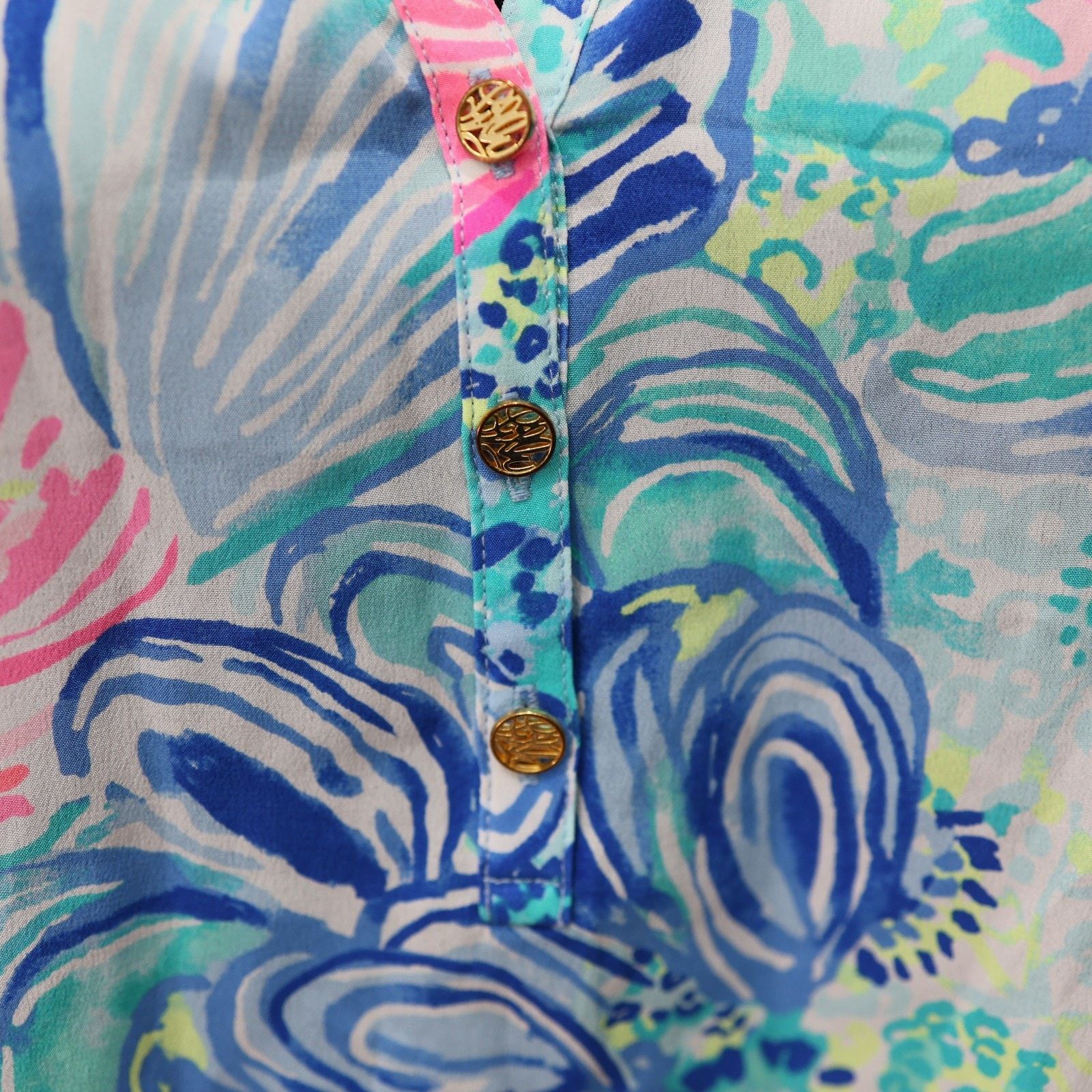 Lilly Pulitzer LILLY PULITZER Elsa Silk LS Beach Please Top Blouse Sz XS Size XS / US 0-2 / IT 36-38 - 5 Thumbnail