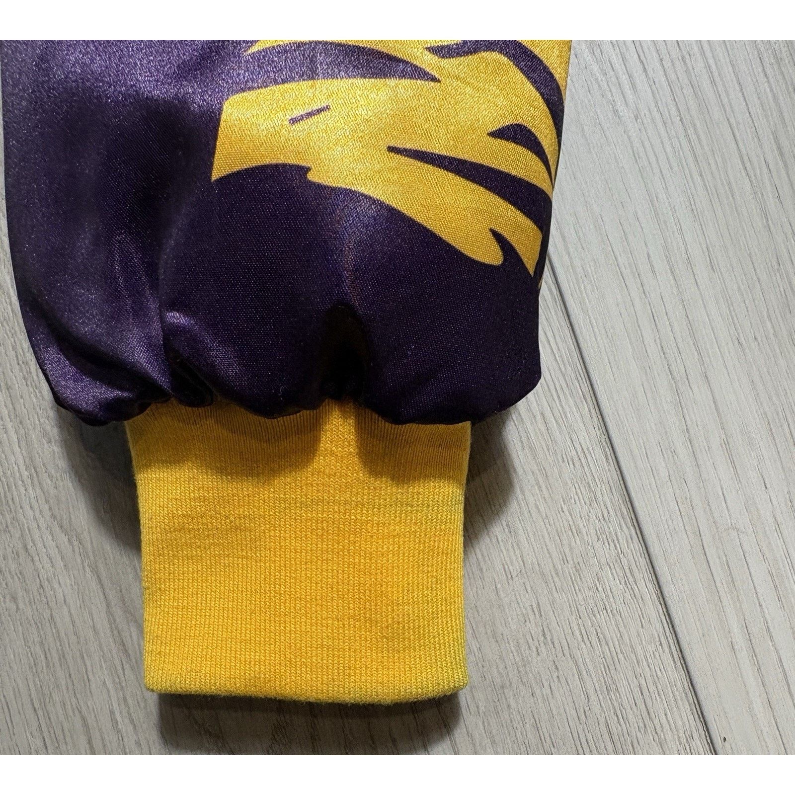 Other Los Angeles Lakers Kobe Bryant Crenshaw Satin Jacket Small Size US S / EU 44-46 / 1 - 10 Thumbnail
