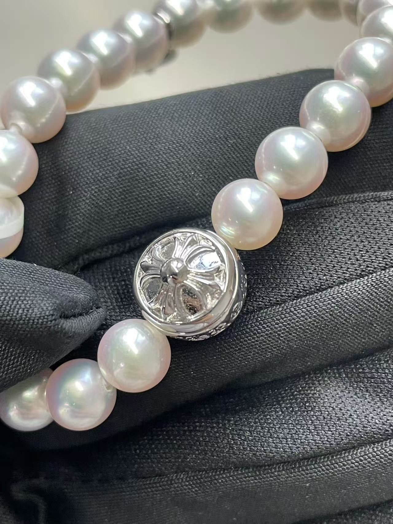 Chrome Hearts Chrome Hearts Mikimoto White Pearl Bracelet Size ONE SIZE - 17 Thumbnail