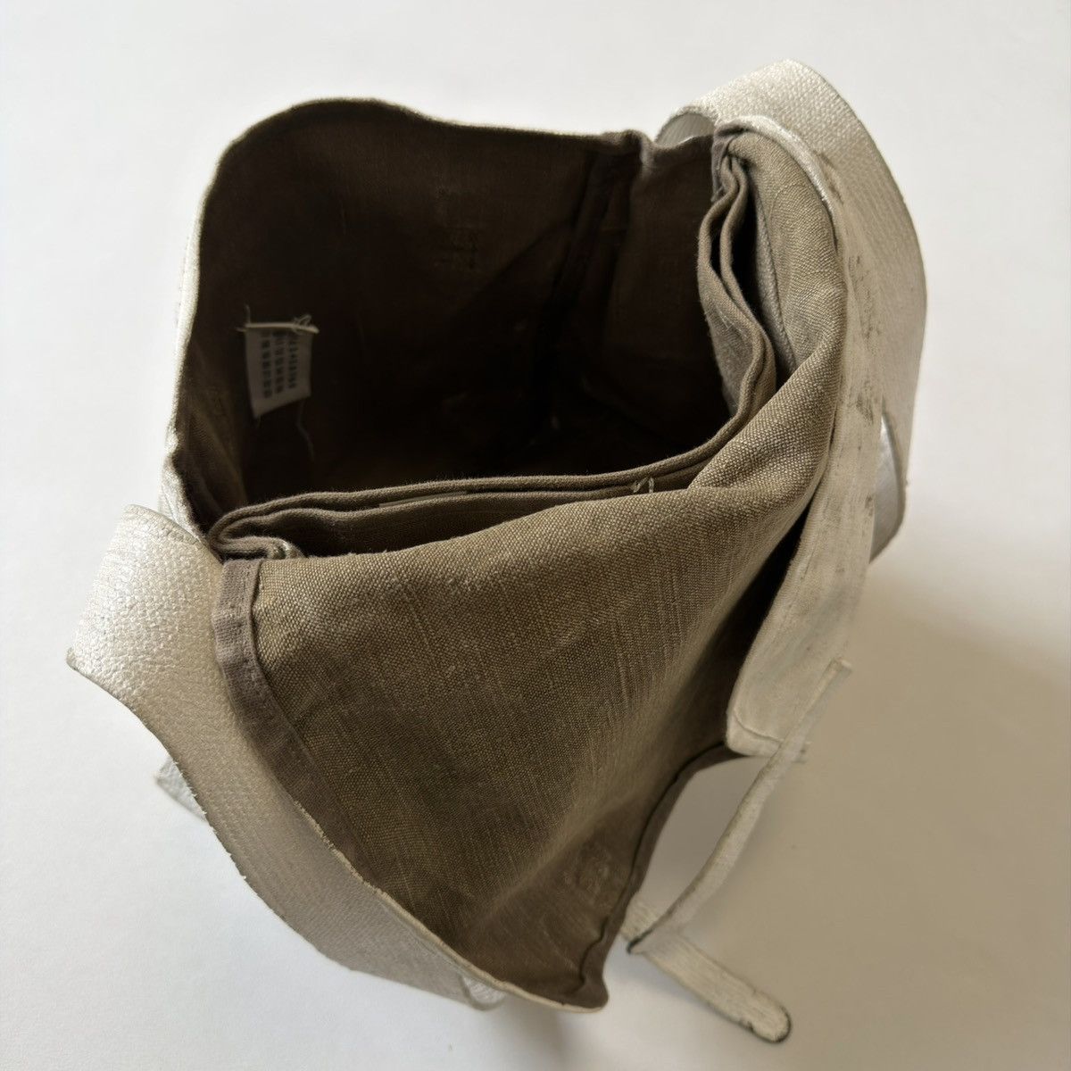 Maison Margiela ⓪ ① ⓪ Artisanal White Painted Army Satchel Size ONE SIZE - 23 Thumbnail
