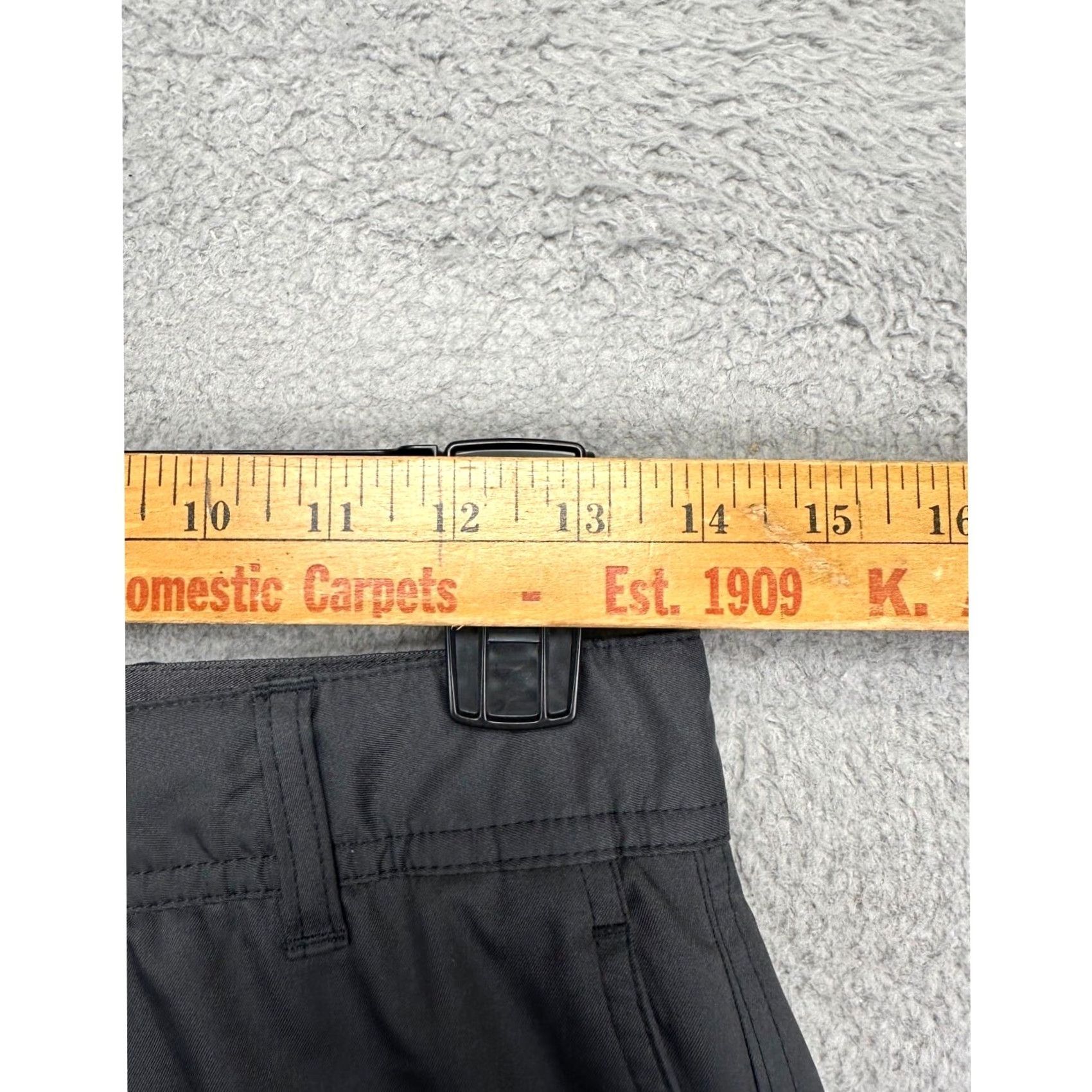 Vintage Columbia Shorts Mens 28 Black Chino Flat Front Pockets Outdoor Casual Athletic Regular Fit Size US 28 / EU 44 - 6 Thumbnail