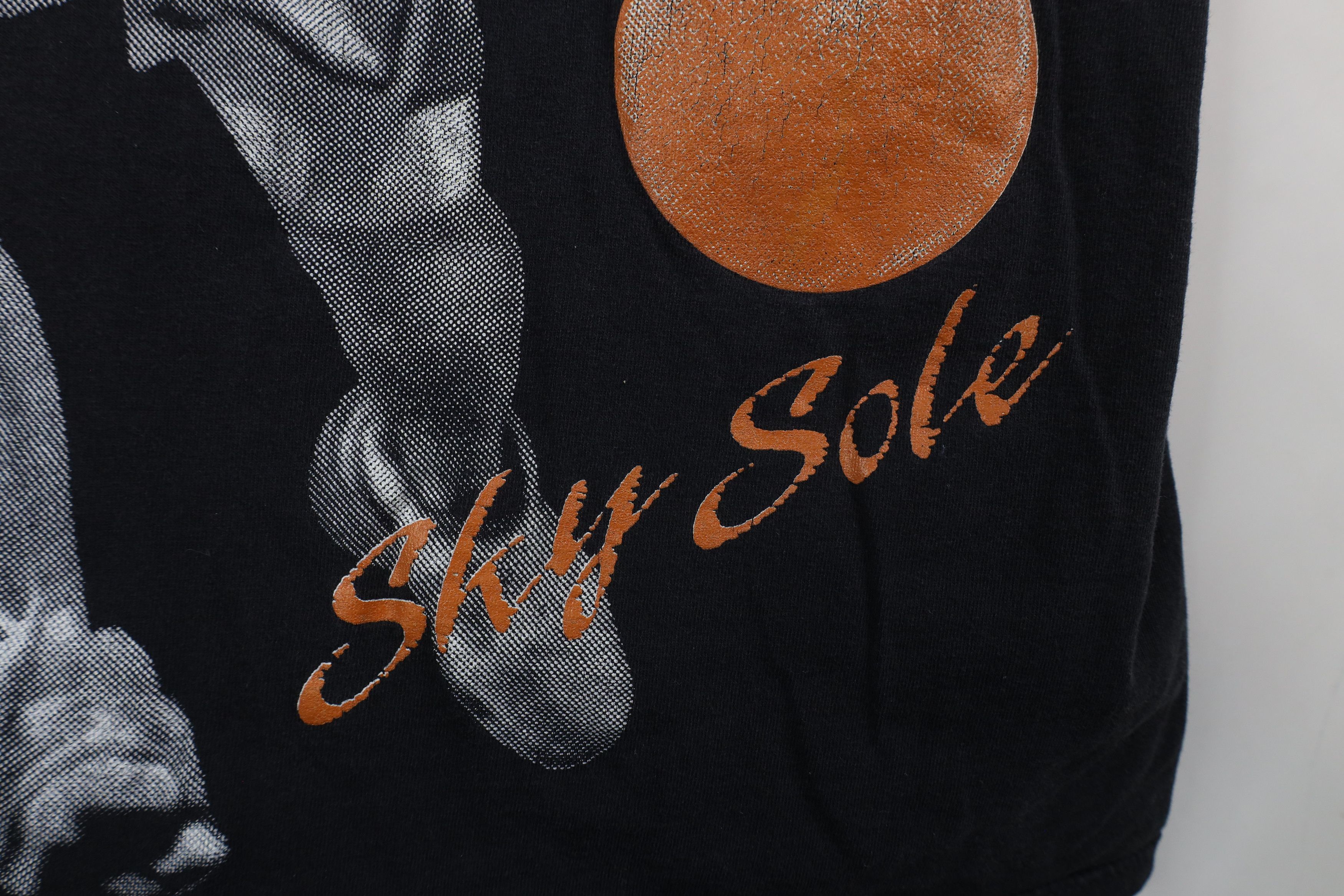Vintage Vintage 90s Streetwear Sole Basketball T-Shirt Black Cotton Size US L / EU 52-54 / 3 - 6 Thumbnail