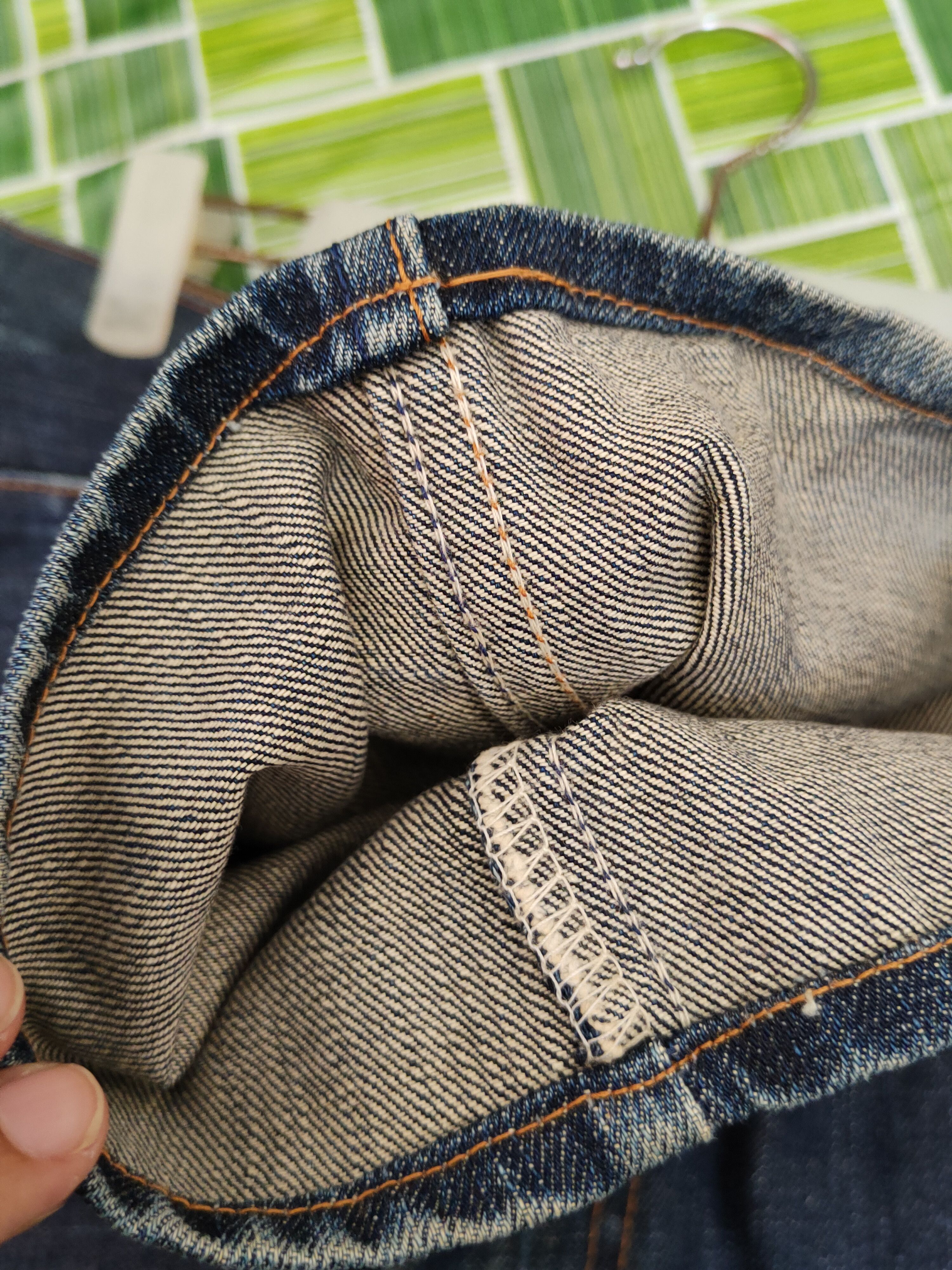 Levi's 569 Levi's vintage Dark Blue Distressed Ripped Jeans #S1828 Size US 31 - 14 Thumbnail