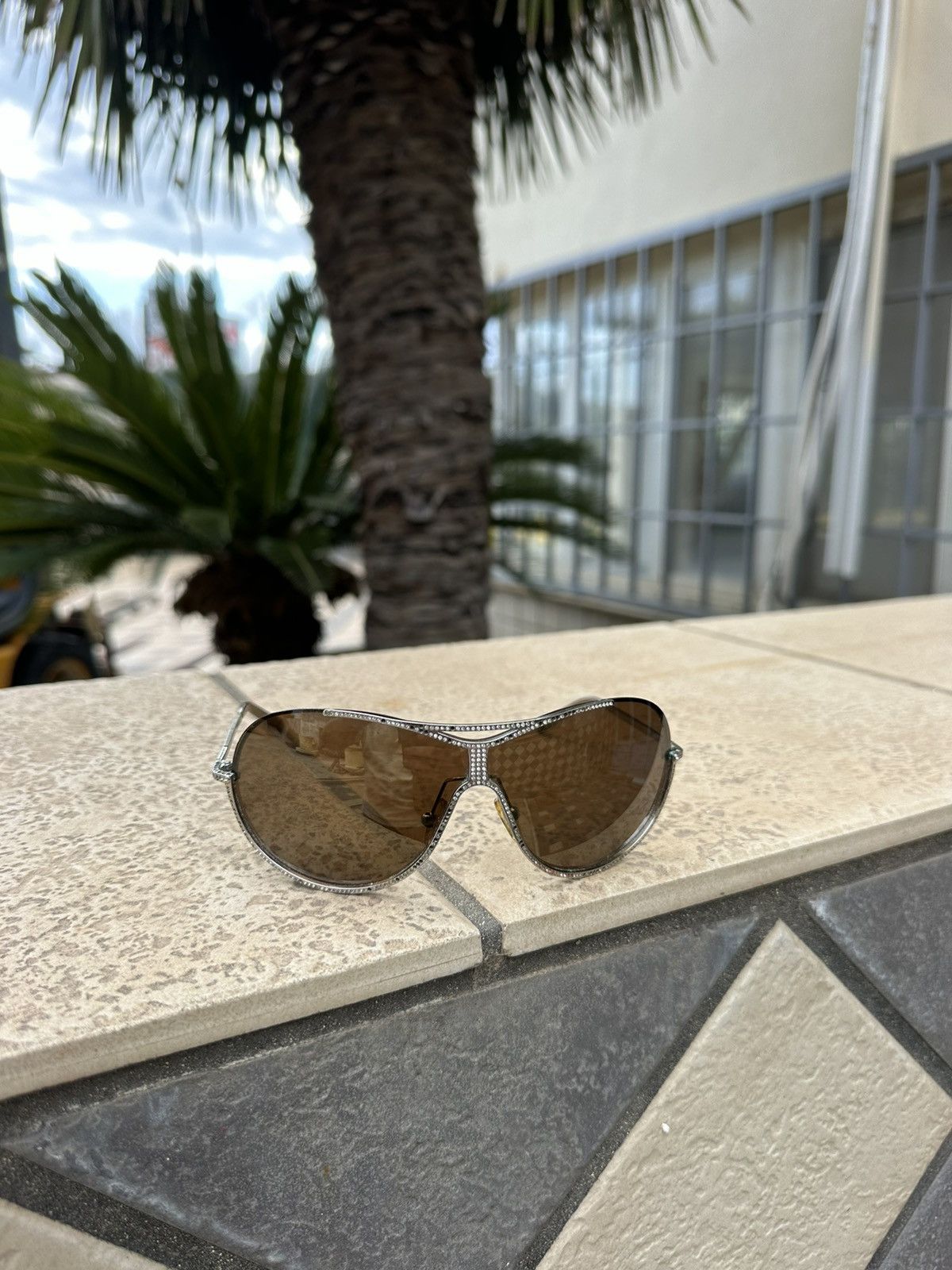 Valentino × Vintage Valentino Sunglasses Vintage 5380/S Size ONE SIZE - 2 Thumbnail