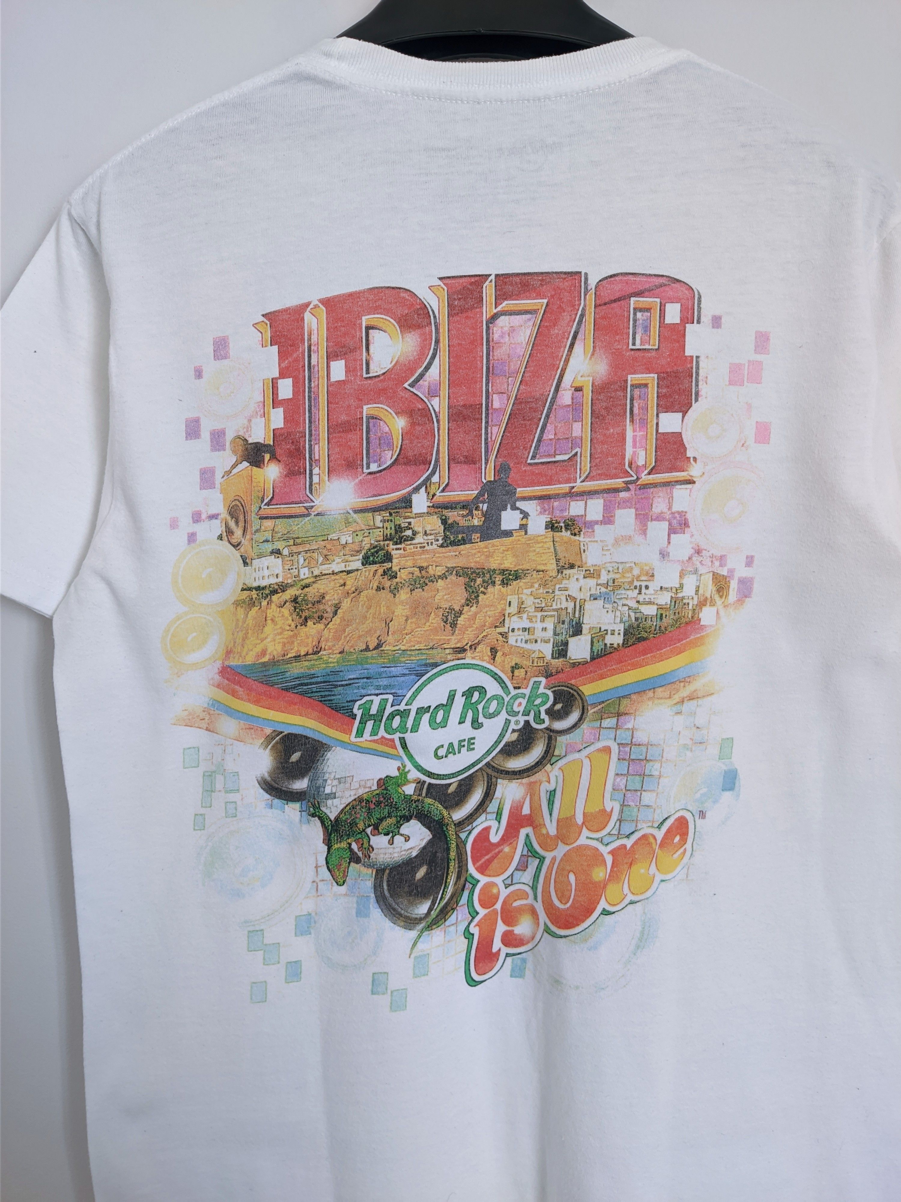 Hard Rock Cafe Hard Rock Cafe ibiza tshirt big logo y2k Size US M / EU 48-50 / 2 - 4 Thumbnail