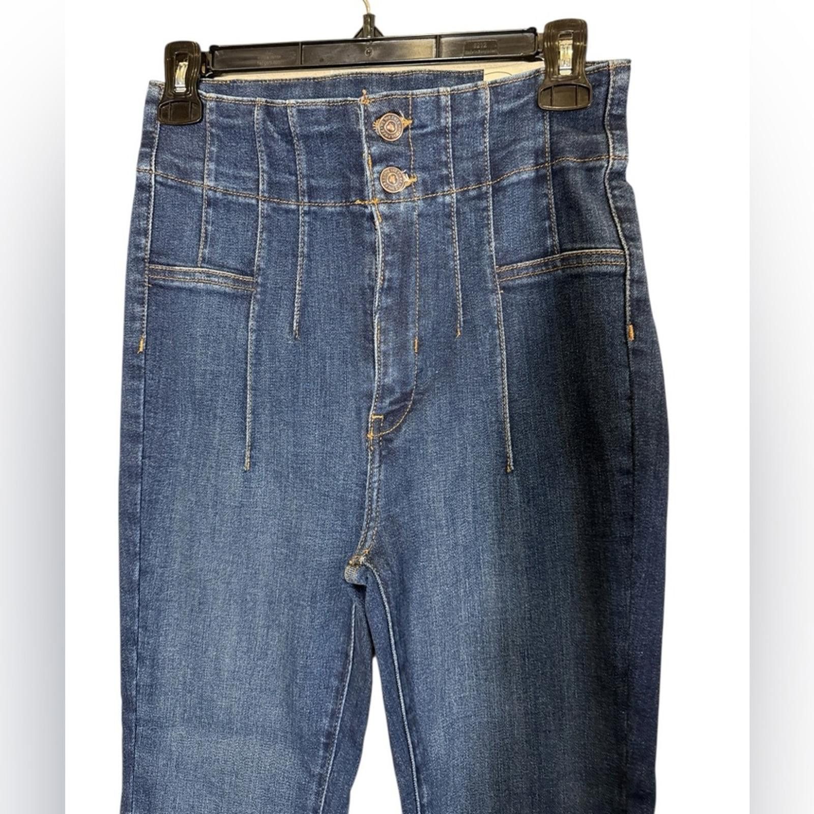 Free People We The Free Jayde Crop Flare Night Sky Wash Jeans sz 28 Size 28" / US 6 / IT 42 - 2 Thumbnail