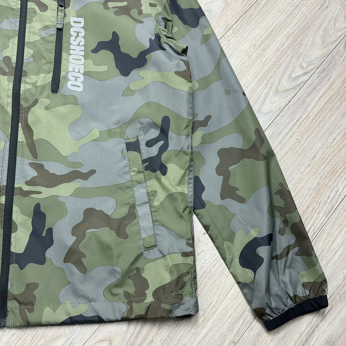 DC Crazy DC Shoes Camo Packable Light Skater Jacket Size US M / EU 48-50 / 2 - 7 Thumbnail