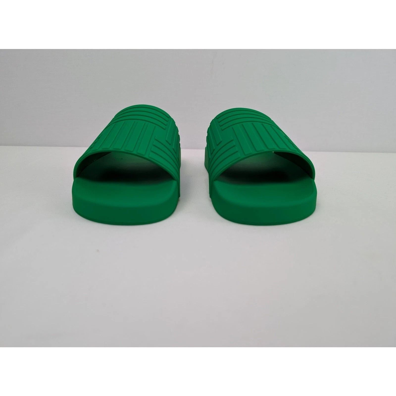 Bottega Veneta o1rshd1 Rubber Carpet Slider Sandal in Parakeet Size US 13 / EU 46 - 9 Thumbnail