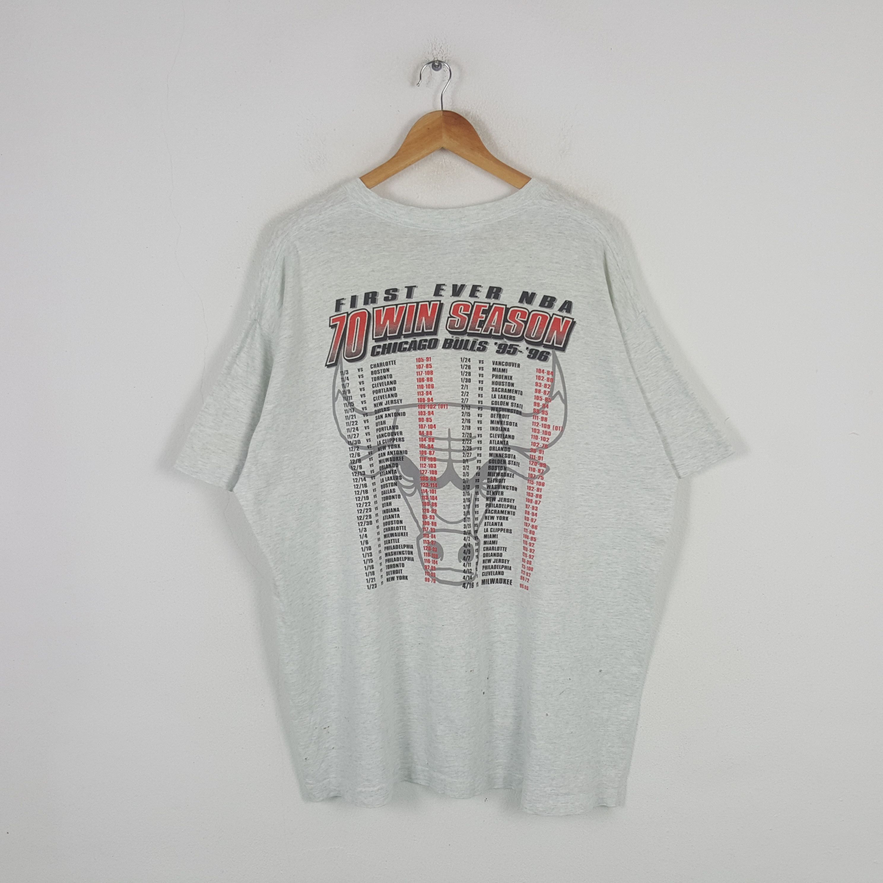 NBA Vintage 90's Chicago Bulls USA Basketball Team Tshirt 31 Size US XXL / EU 58 / 5 - 3 Thumbnail