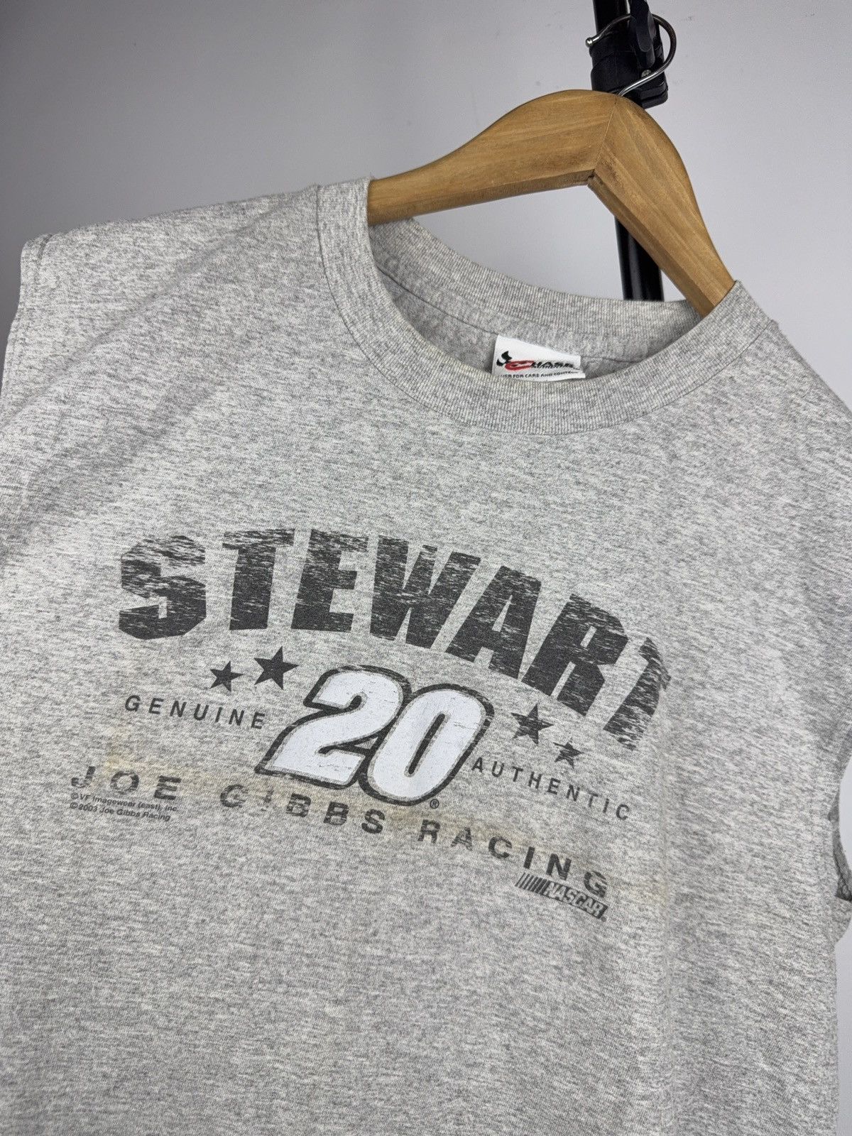 NASCAR Vintage 2003 NASCAR Tony Stewart 20 Racing Sleeveless Tee Size US M / EU 48-50 / 2 - 6 Thumbnail