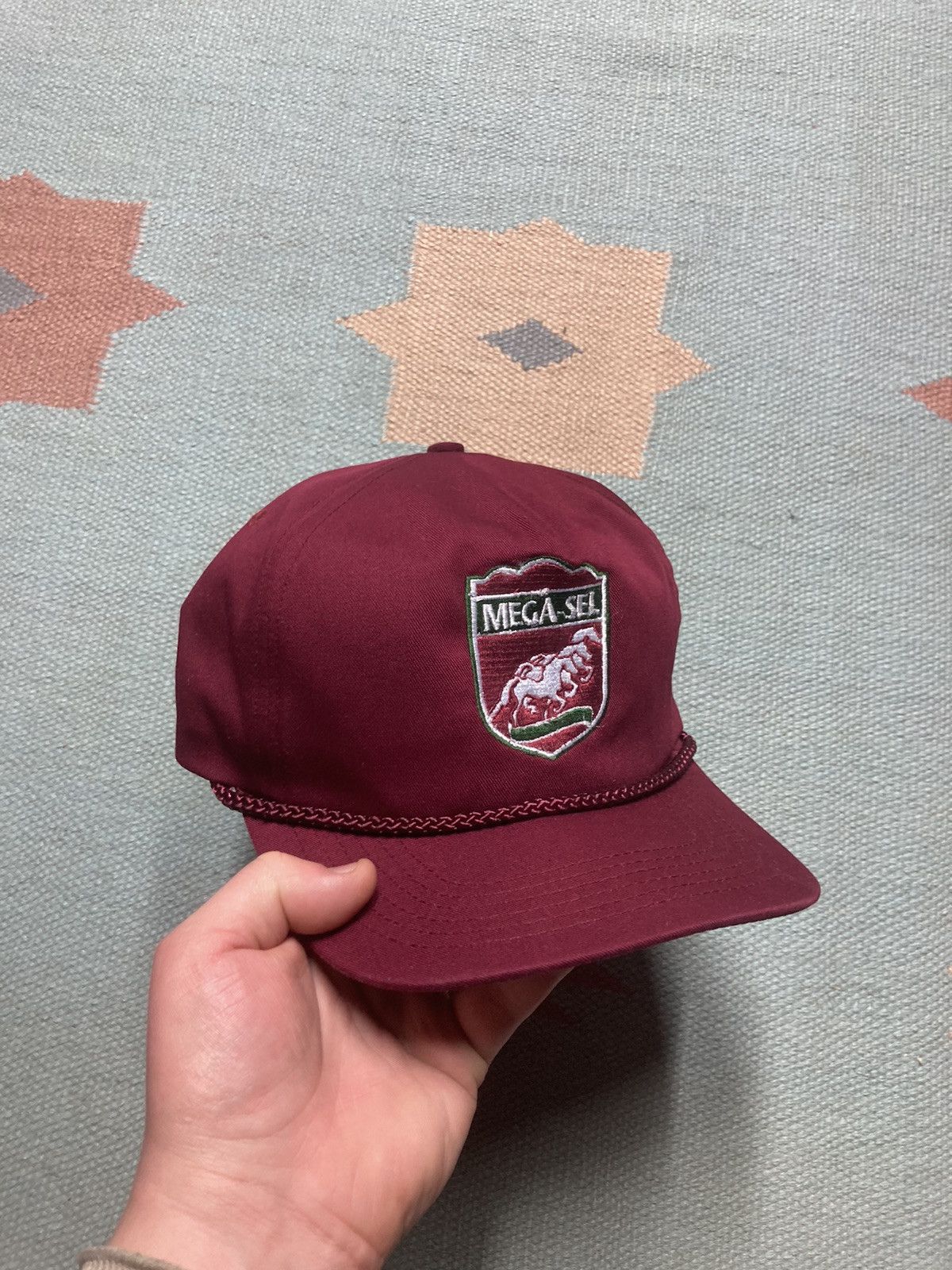 Vintage Vtg strapback hat Mega Sel horse vitamin farm animal maroon Size ONE SIZE - 1 Thumbnail