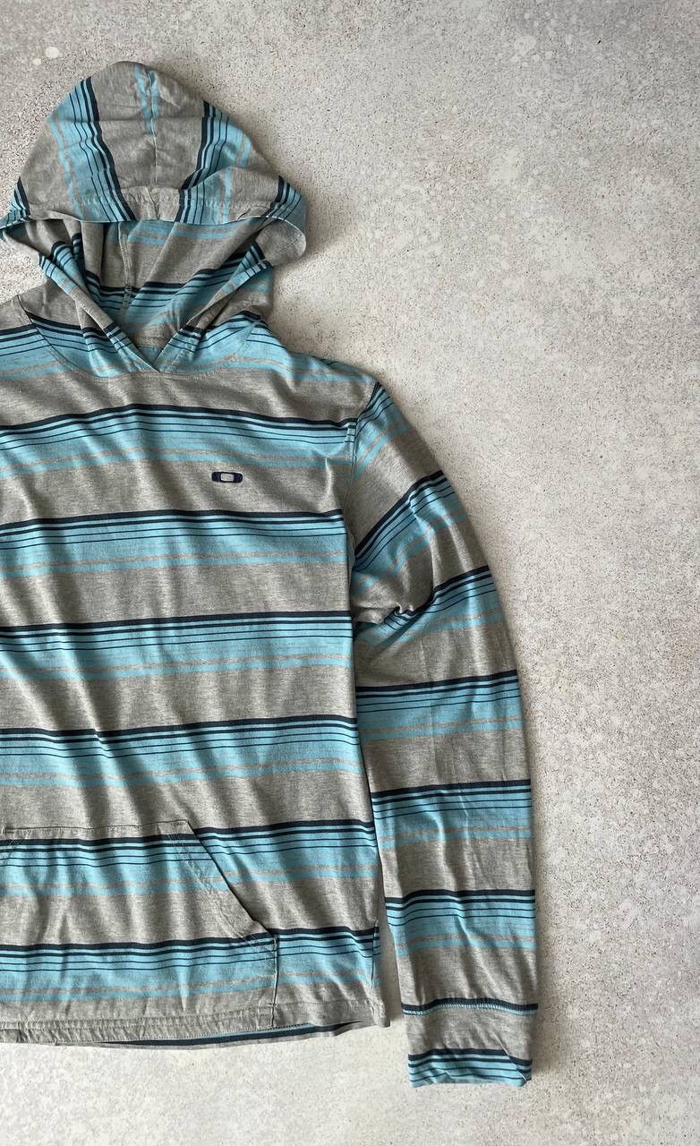 Oakley × Vintage Vintage Oakley Grey Hoodie Size XL Y2K Rare Item Size US XL / EU 56 / 4 - 1 Thumbnail
