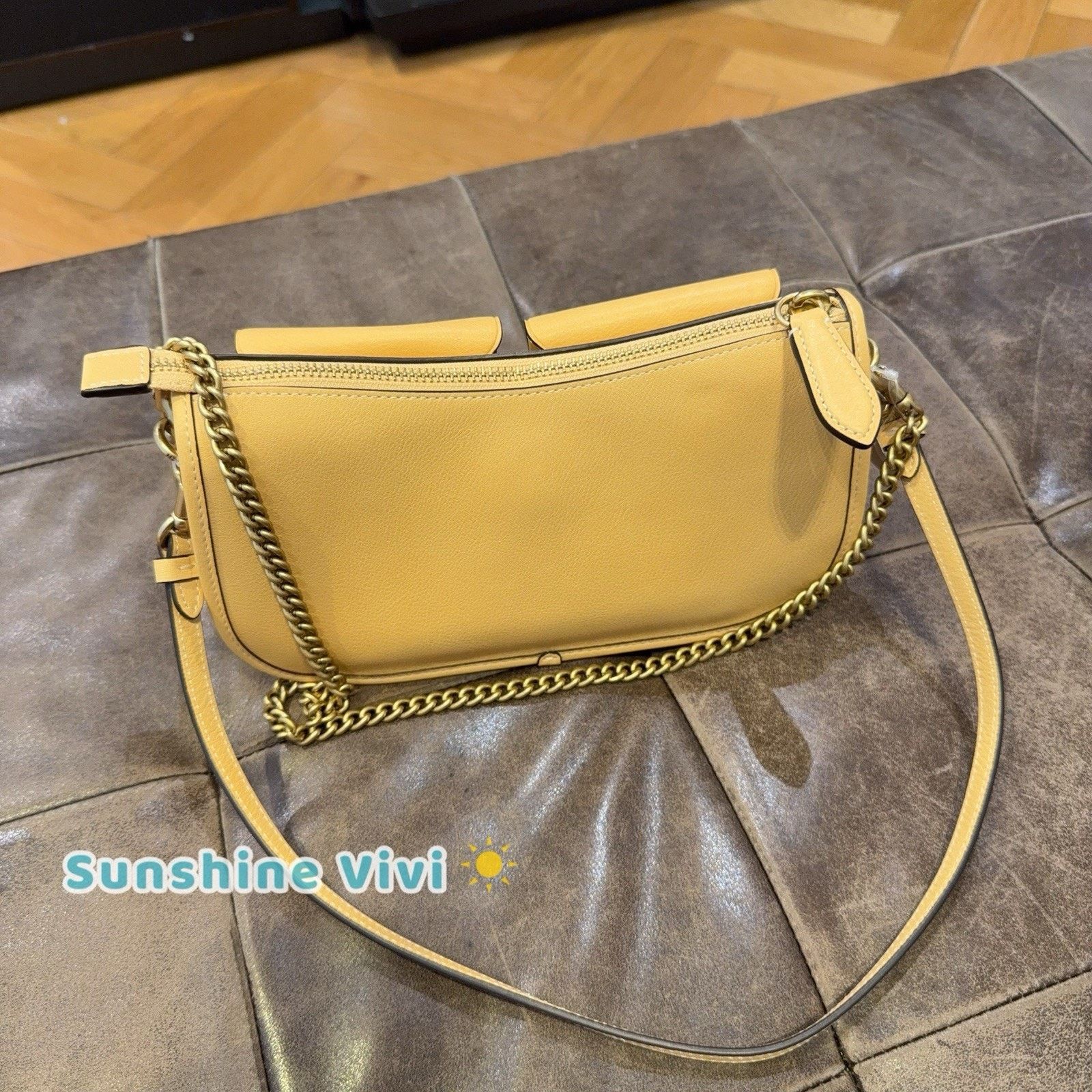 Coach NWT Coach Twin Turnlock Waverly Bag Vanilla CDZ20 Leather Size ONE SIZE - 4 Thumbnail