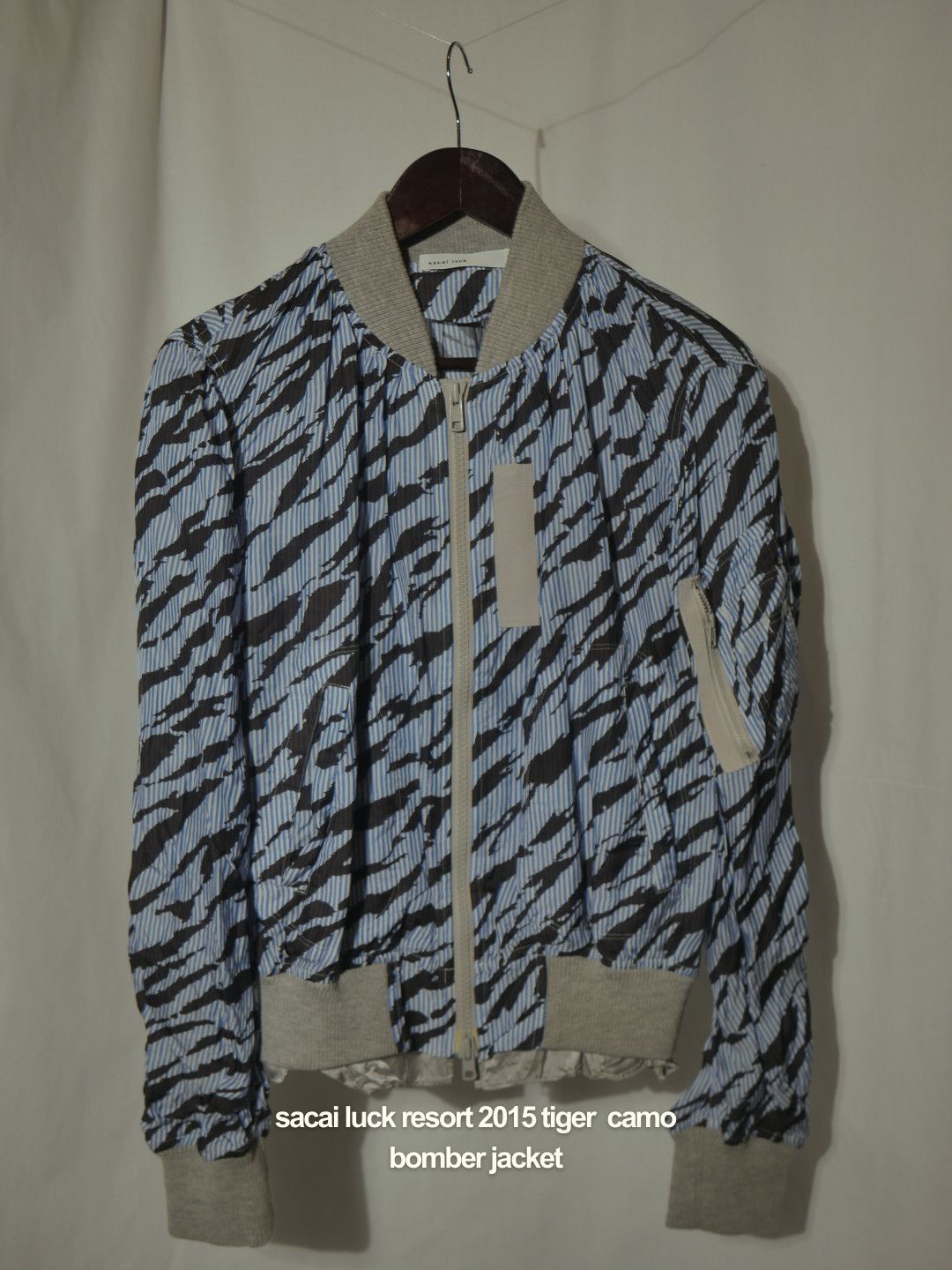Sacai Resort 2015 Tiger Camo Print Bomber Jacket Size US M / EU 48-50 / 2 - 1 Thumbnail