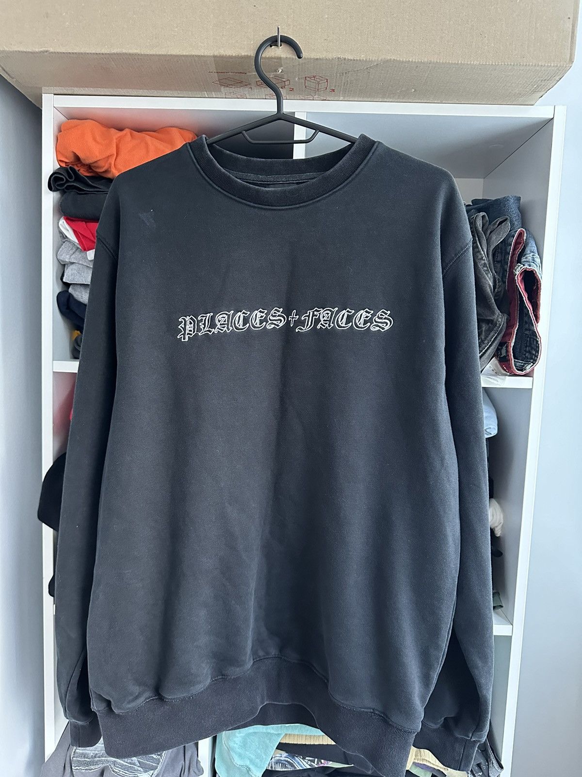 Places + Faces 🔥VINTAGE PLACES + FACES EMBROIDERED LOGO CREWNECK🔥 Size US XL / EU 56 / 4 - 1 Thumbnail
