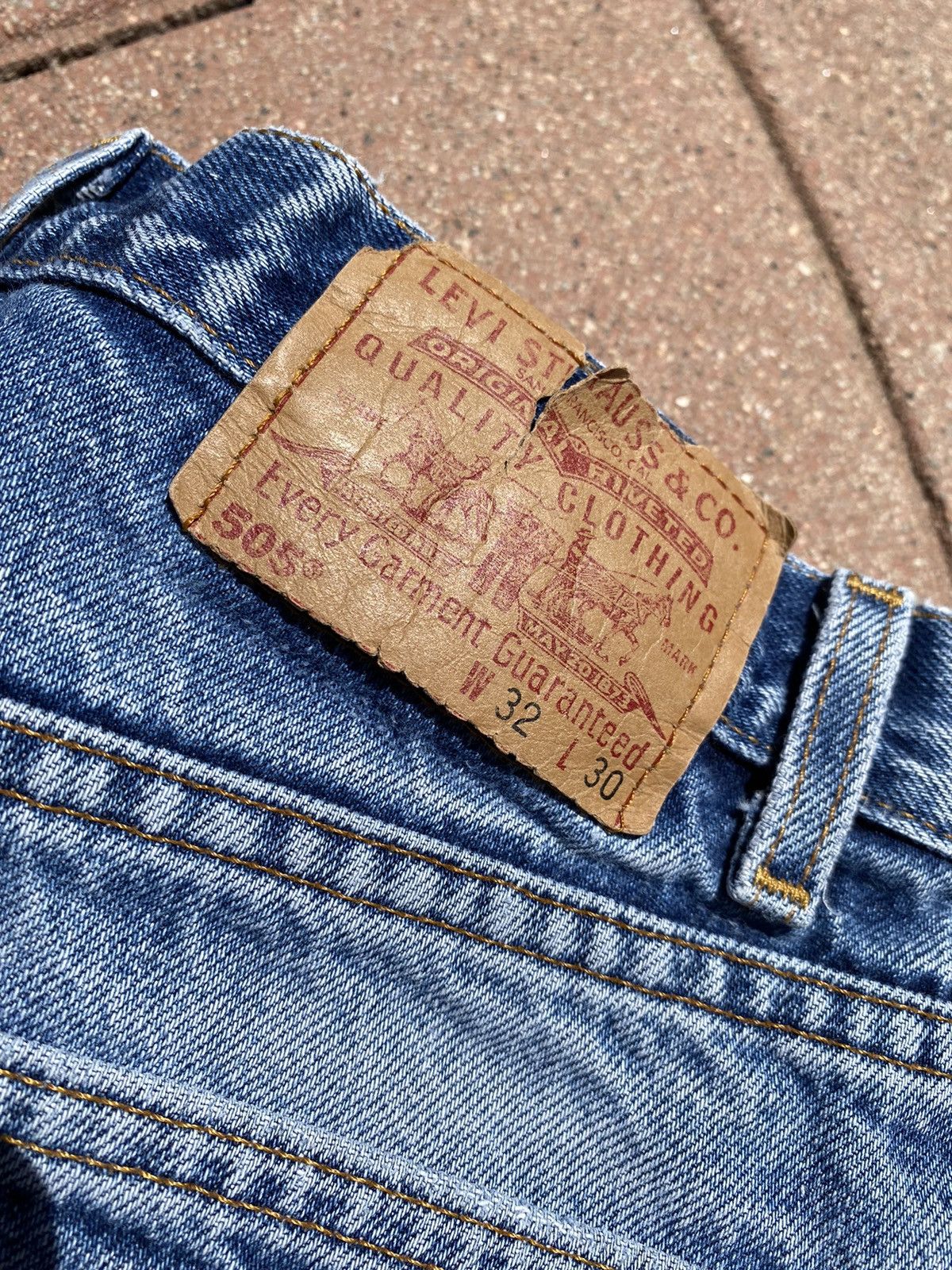 Levi's × Vintage VINTAGE Levi’s 505 Jeans Size US 31 - 9 Thumbnail
