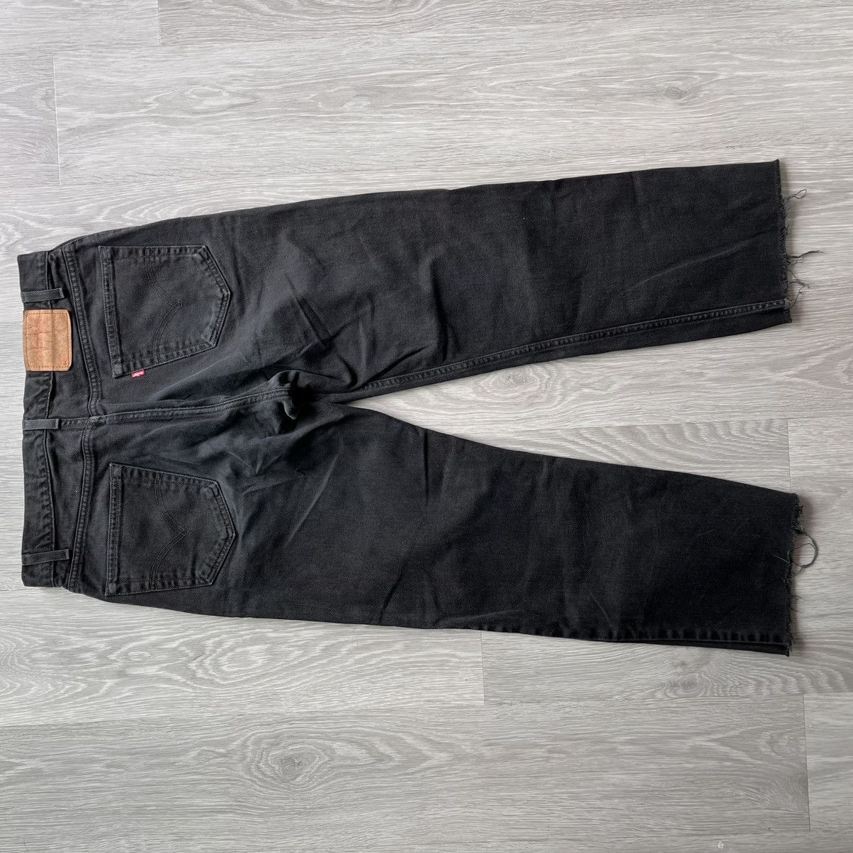 Levi's Levi's Vintage Black Cutoff 505 Regular Straight Leg Jeans Size US 36 / EU 52 - 2 Thumbnail