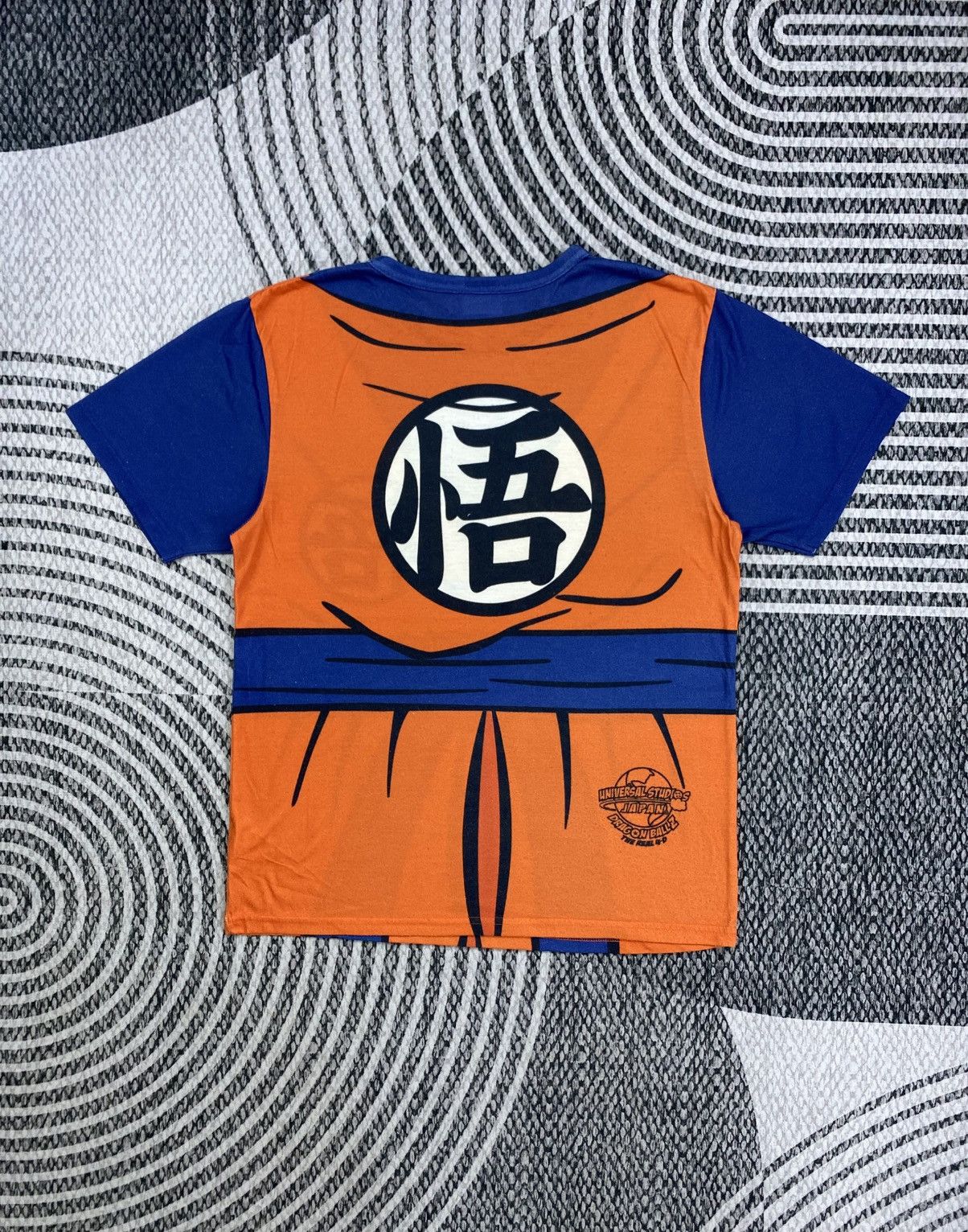 Universal Studios Vintage Universal Studios Son Goku Shortsleeve Shirt Size US M / EU 48-50 / 2 - 2 Thumbnail