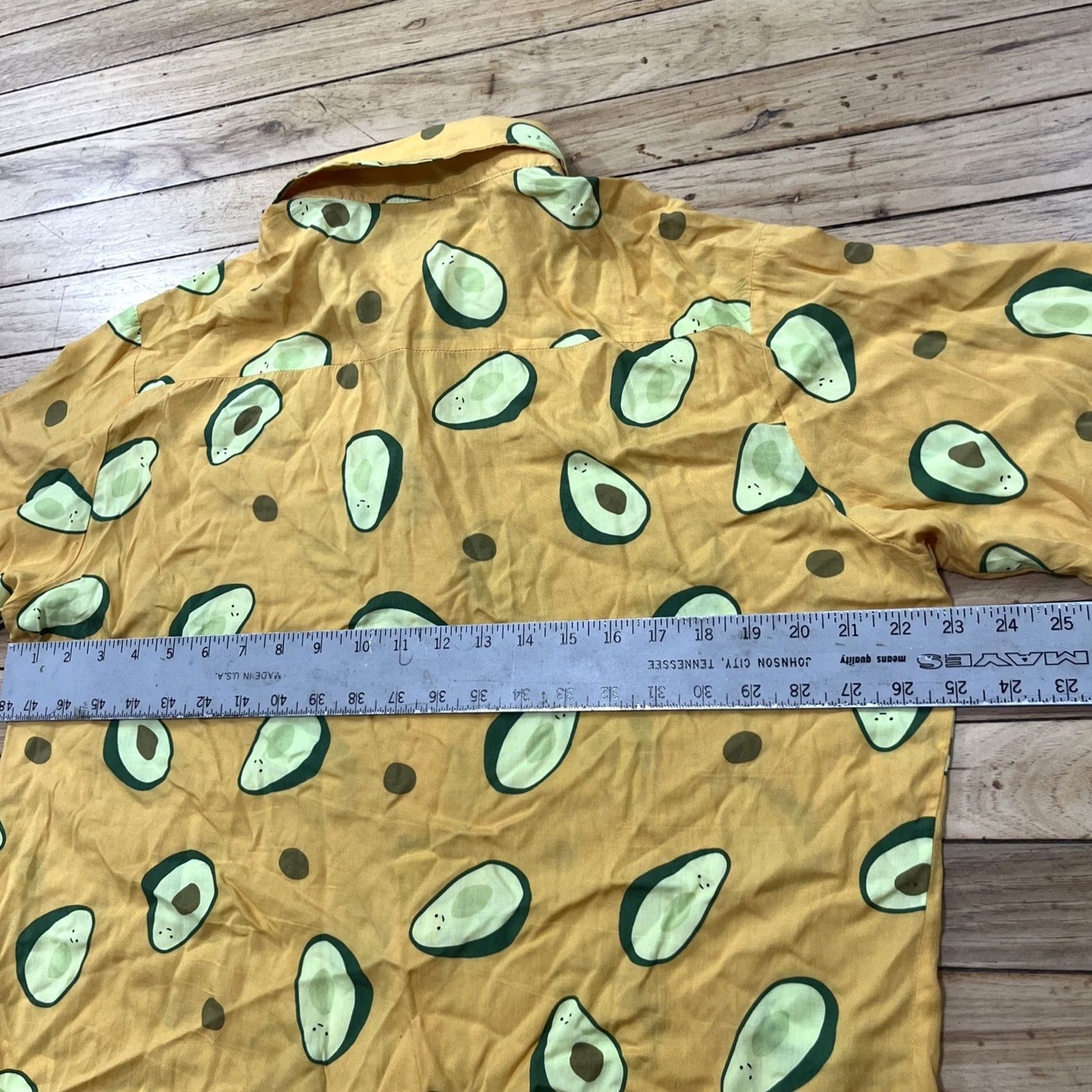 Vintage Men Avocado Print Button-Up Shirt L Yellow Green Lightweight Summer 46" Casual Travel, Short Sleeve, Collared, Rayon, Woven, Relaxed Mens Size US L / EU 52-54 / 3 - 4 Thumbnail