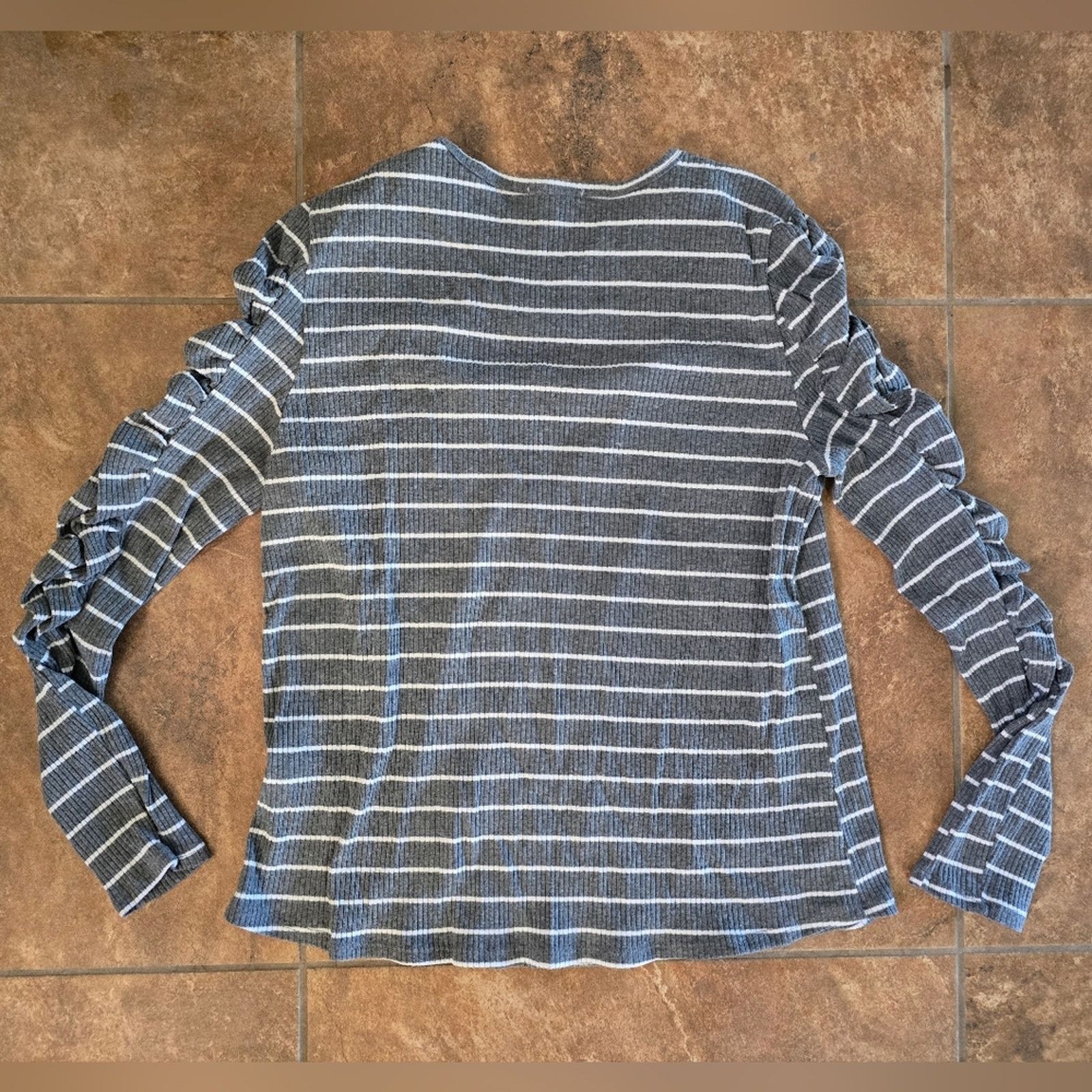 Other Grey Striped | MAURICES | Peek A Boo Long Sleeve Size XL / US 12-14 / IT 48-50 - 2 Thumbnail