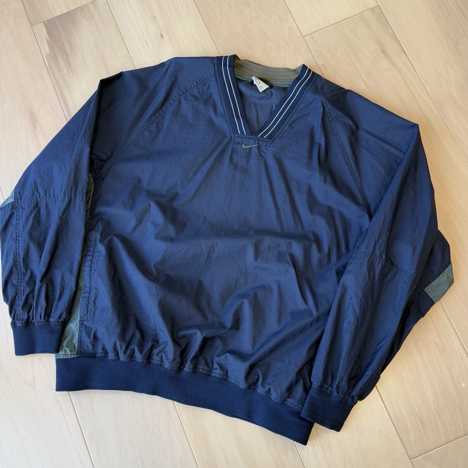 Nike × Vintage Vintage Nike Center Swoosh Sweatshirt XL Navy 90s Nylon Size US XL / EU 56 / 4 - 8 Thumbnail