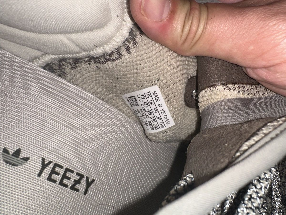 Yeezy YEEZY ADIDAS 350 V2 Size US 13 / EU 46 - 5 Thumbnail