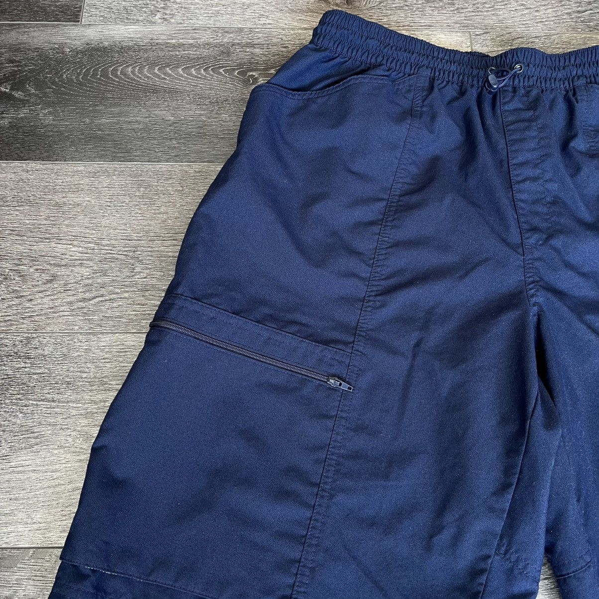 Nike Vintage 2000s Nike Basic Swoosh Logo Cargo Board Shorts Sz L Size US 32 / EU 48 - 4 Thumbnail
