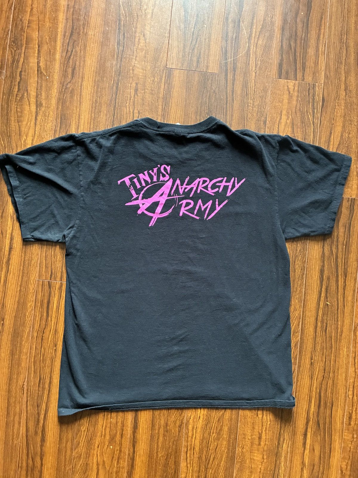 POST&CO Tiny’s Anarchy Army Graphic T-Shirt Black/Pink. Size L Size US L / EU 52-54 / 3 - 1 Thumbnail