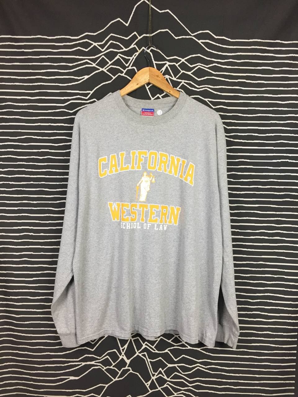 Champion Vtg Champion California Western School Of Laws Tee Size US XL / EU 56 / 4 - 1 Thumbnail