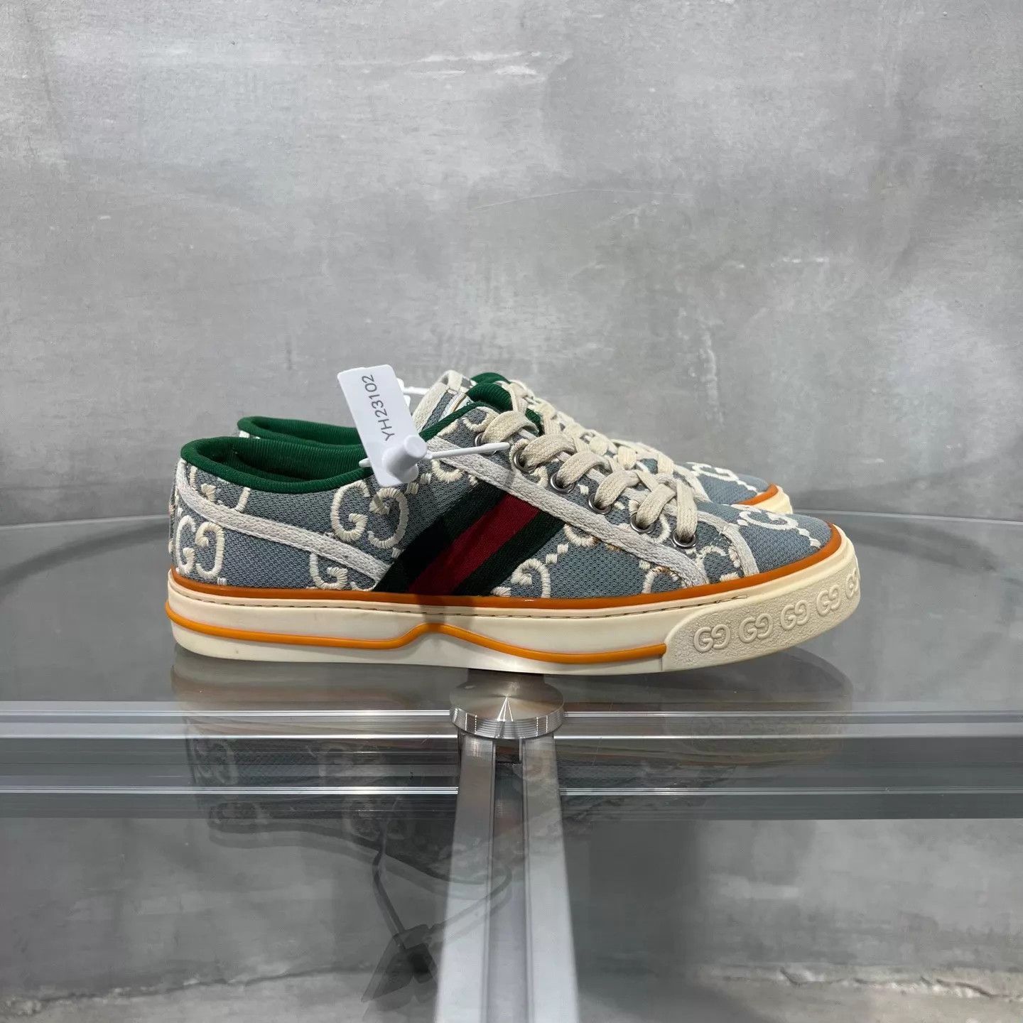 Gucci Gucci Tennis 1977 blue GG canvas women's 37 sneakers Size US 6.5 / IT 36.5 - 4 Thumbnail