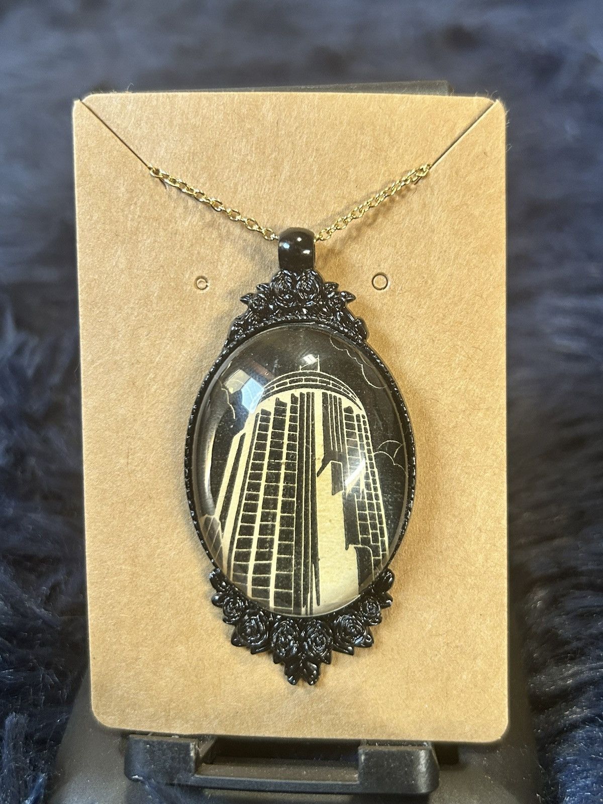 Handmade Handcrafted rare 1930s Empire State Bldg matchbook necklace Size ONE SIZE - 2 Thumbnail