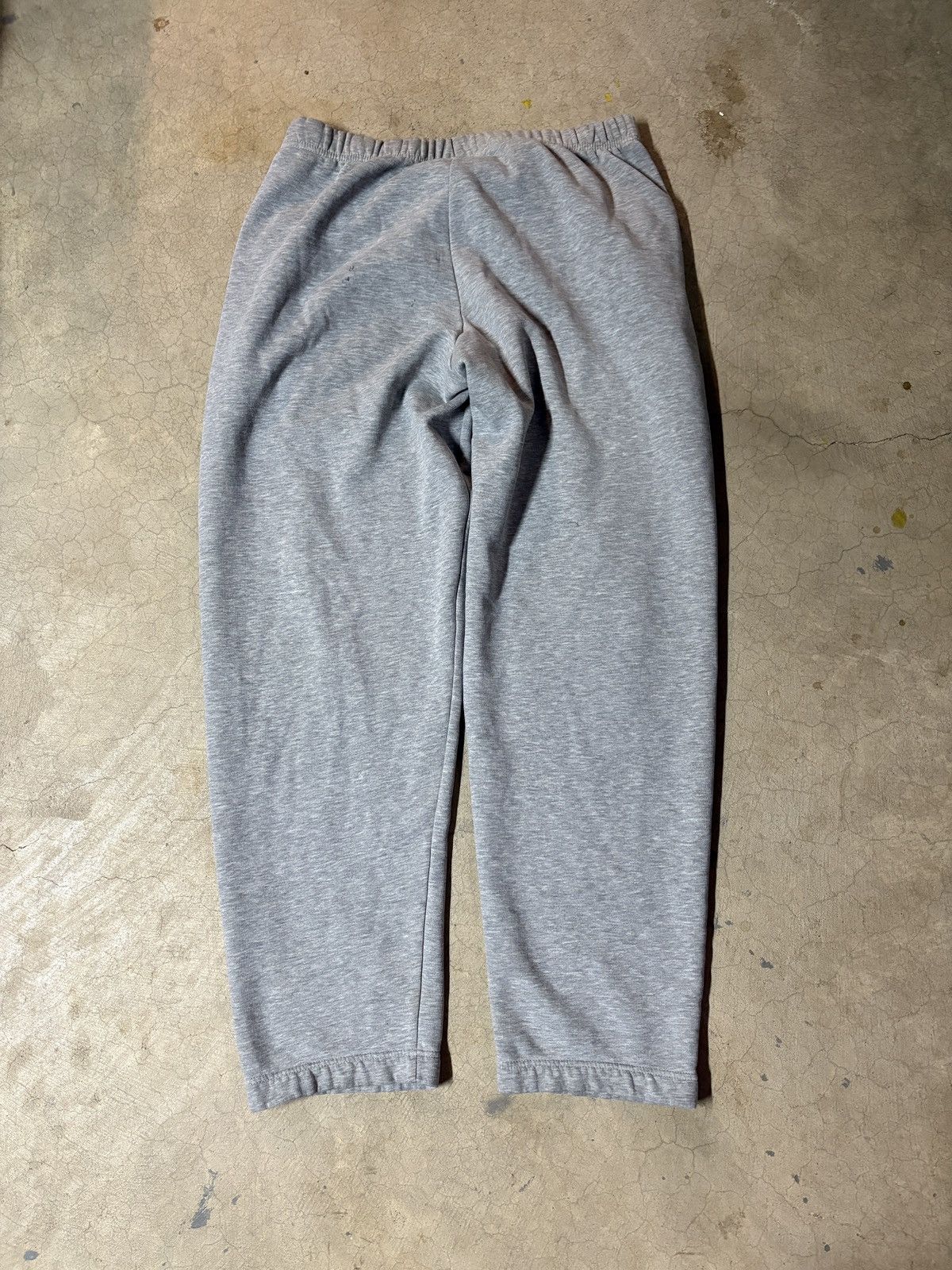 Nike VTG 00’s Nike Y2K Baggy Sweatpants Gray Silver Tag Large Size US 34 / EU 50 - 3 Thumbnail