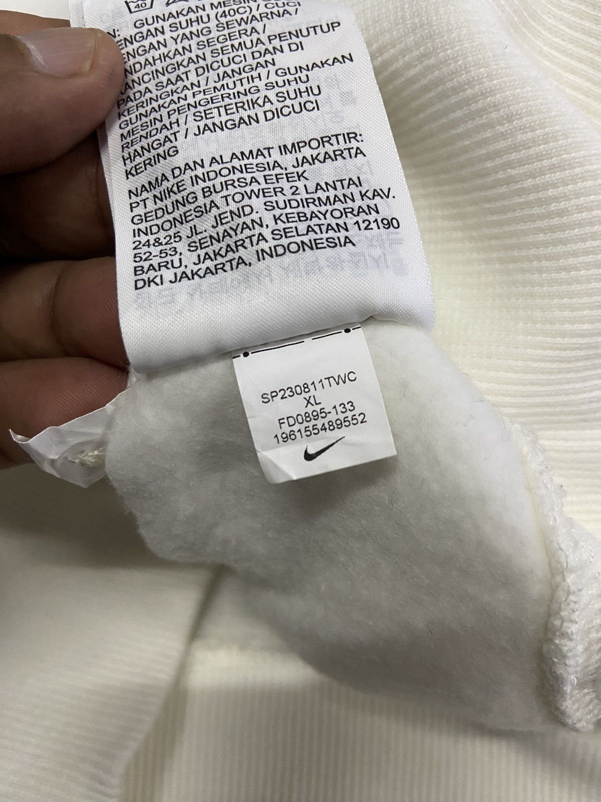 Nike NIKE THE SPORTS & ATHLETIC COMPANY OVERSIZED CROP Size XL / US 12-14 / IT 48-50 - 12 Thumbnail