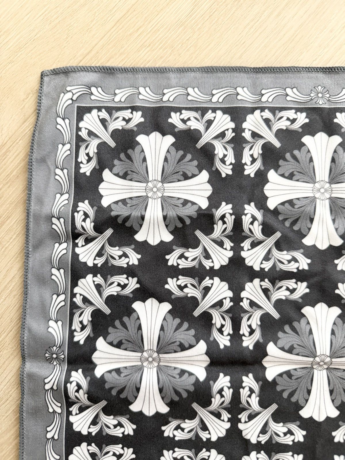 Chrome Hearts Chrome Hearts Sunglasses Case + Cloth Size ONE SIZE - 2 Thumbnail