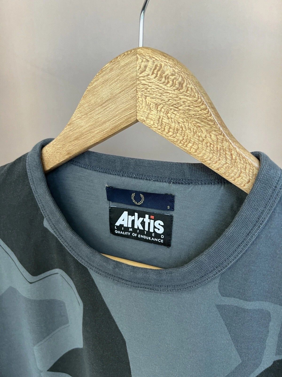 Fred Perry Fred Perry x Arktis Camo T-Shirt Mens Size S Vintage Size US S / EU 44-46 / 1 - 8 Thumbnail
