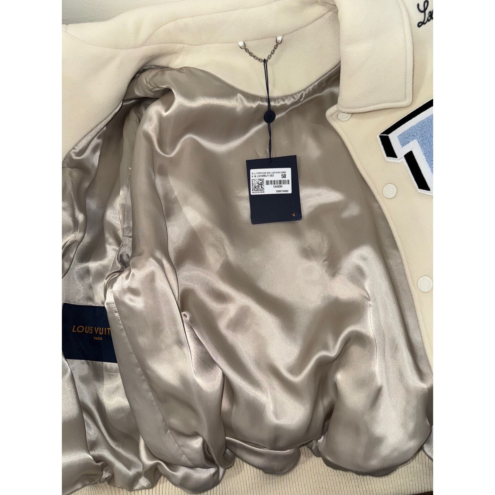 Louis Vuitton Louis Vuitton Leather Jacket Milky White Blue Patch 50 Size US M / EU 48-50 / 2 - 18 Thumbnail