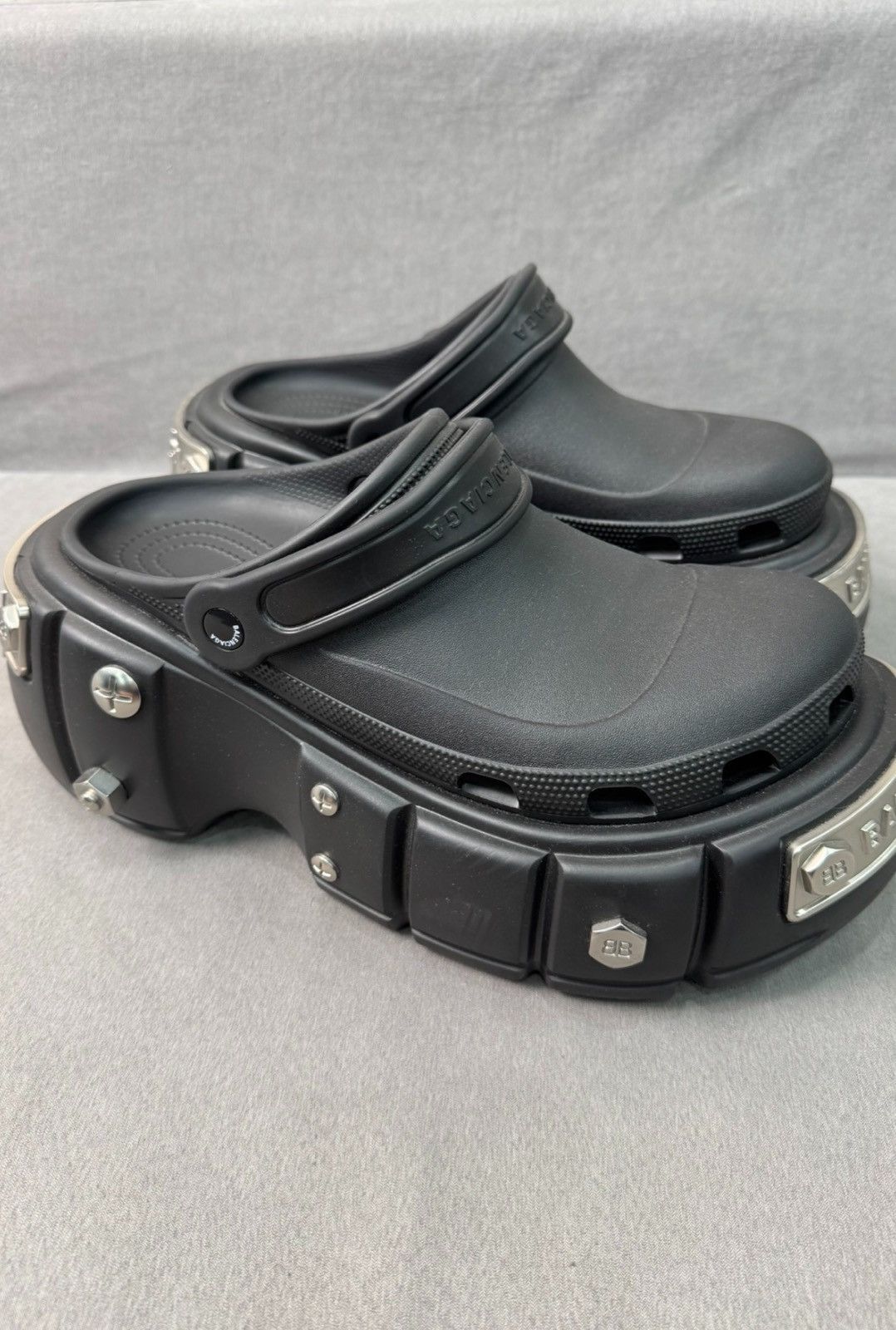 Balenciaga × Crocs Balenciaga x Crocs Hardcrocs Slide Black SIZE EU45 Size US 12 / EU 45 - 2 Thumbnail