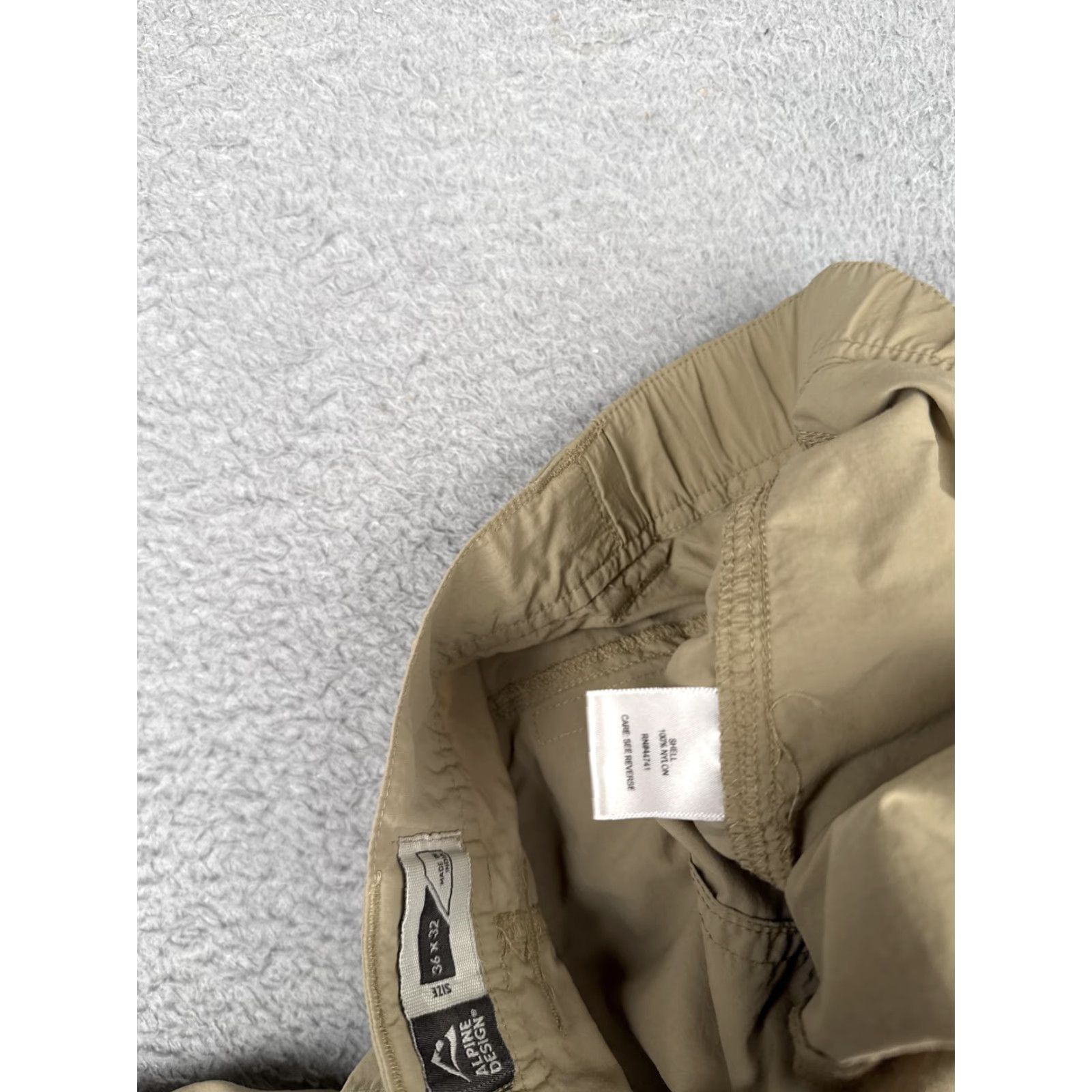 Vintage Alpine Design Pants Mens 36x32 Beige Convertible Cargo Hiking Outdoor Ankle Zip Size US 36 / EU 52 - 7 Thumbnail