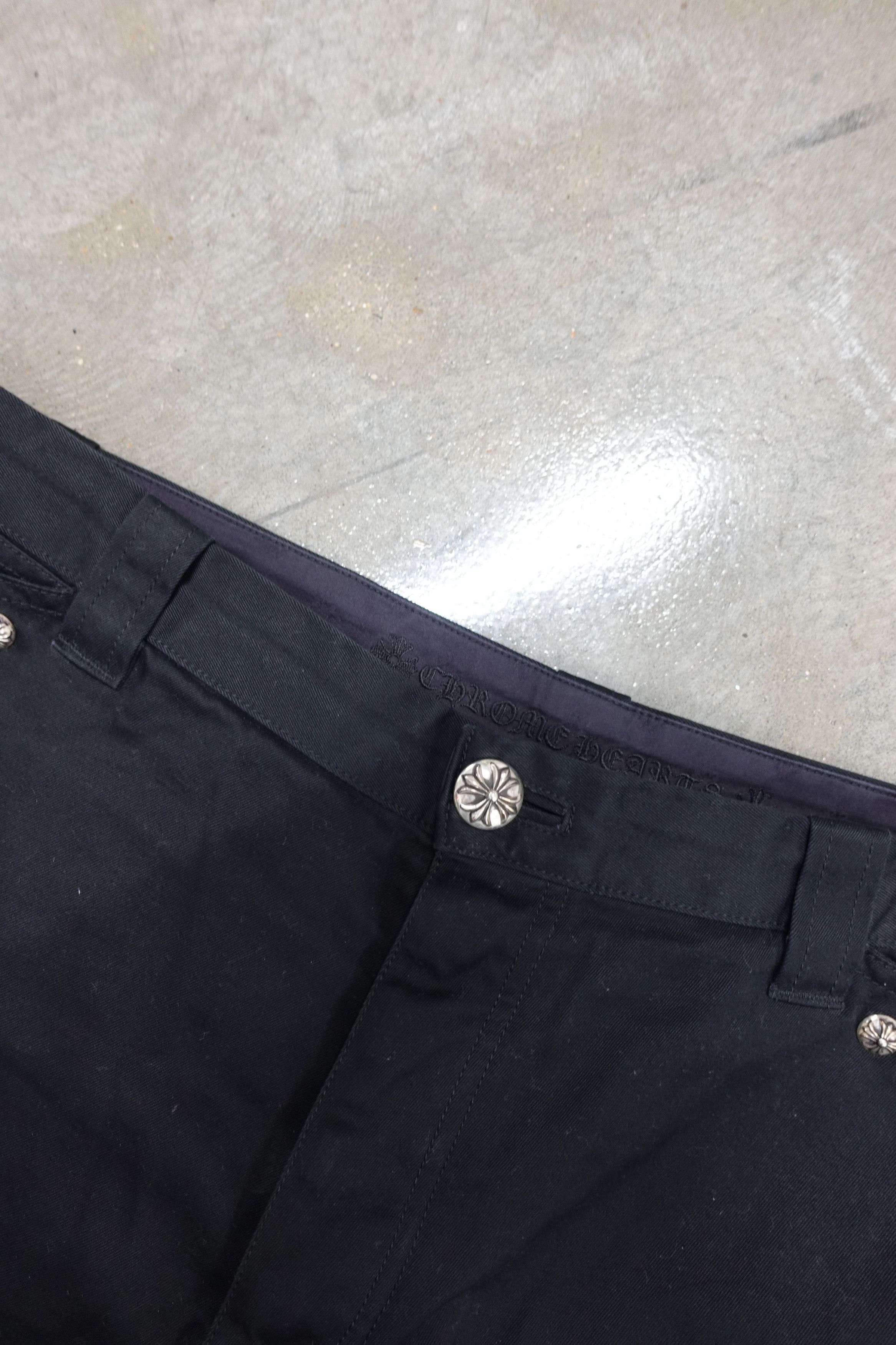 Chrome Hearts CHROME HEARTS DOUBLE KNEE CARPENTER SHORTS BLACK Size US 36 / EU 52 - 2 Thumbnail