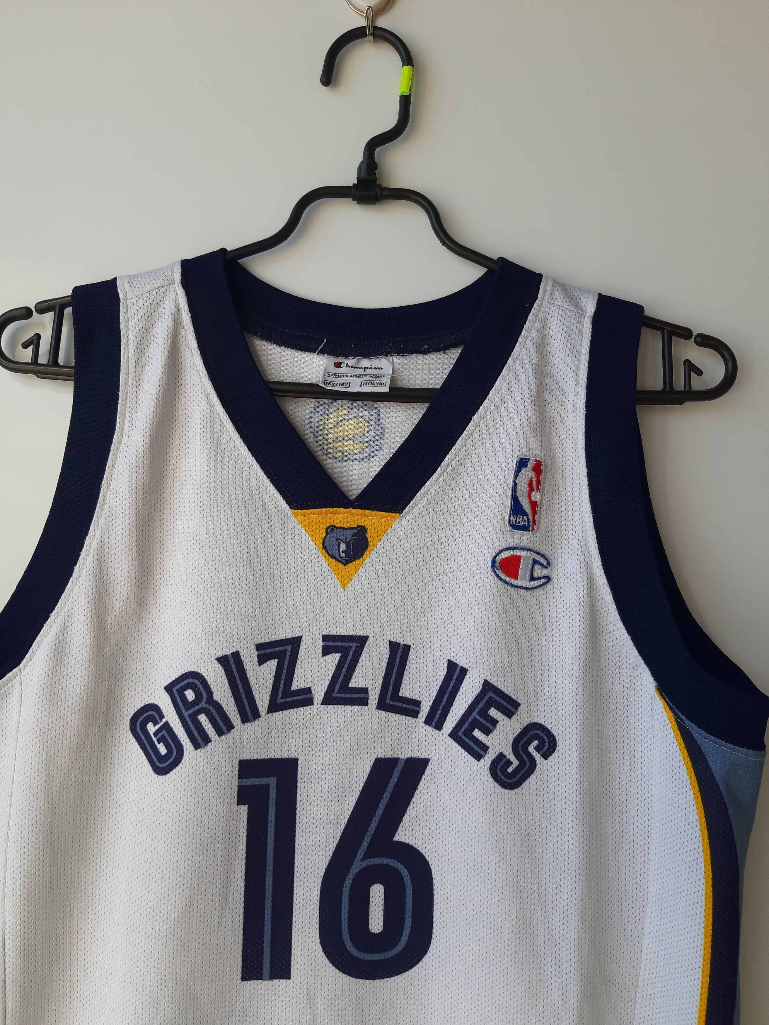 Champion × Vintage Memphis Grizzlies 2007 Champion jersey #16 Gasol 162/167cm Size US XS / EU 42 / 0 - 2 Thumbnail