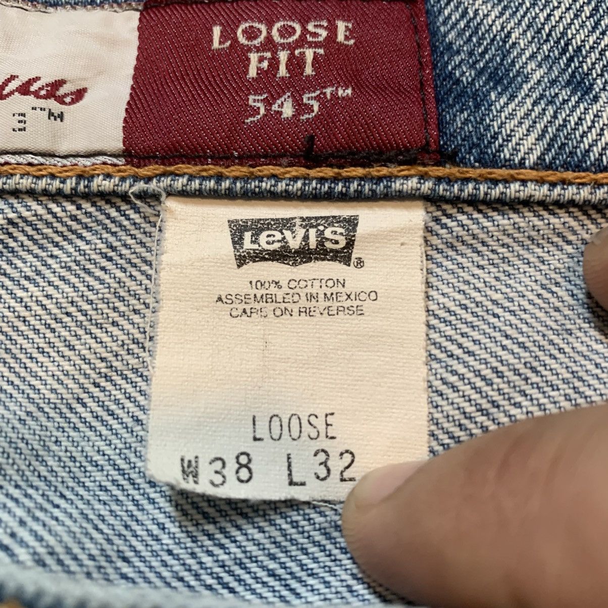 Levi's VINTAGE 1997 LEVI'S 545 LOOSE FITTING JEANS Size US 38 / EU 54 - 6 Thumbnail