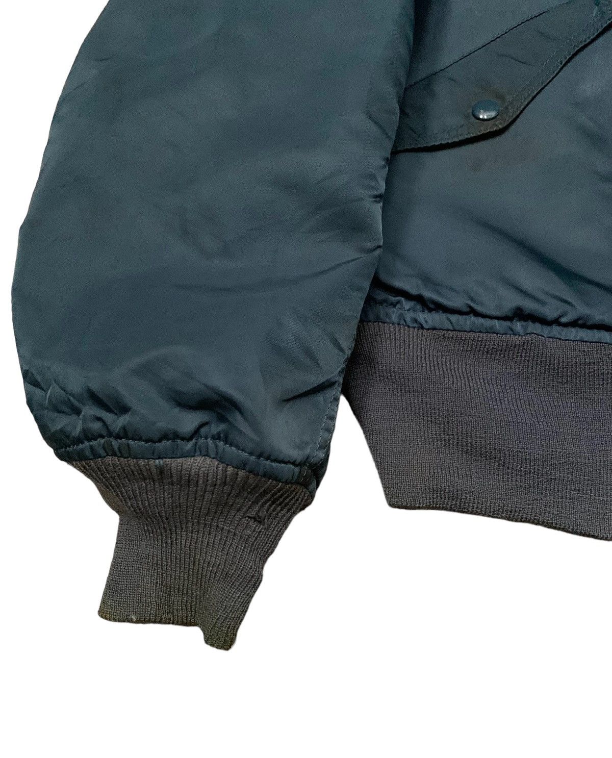 Alpha Industries Very Rare Vintage Alpha Industries L-2A Bomber Jacket 1990s Size US M / EU 48-50 / 2 - 7 Thumbnail