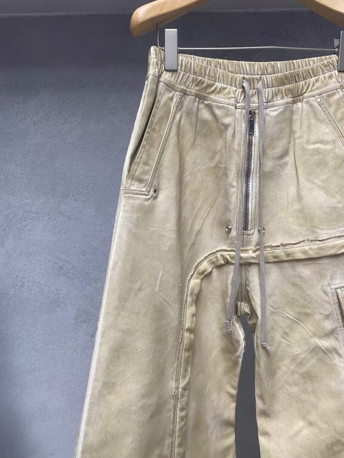 Rick Owens Rick Owens IMBALANCED DOUBLE CARGO JUMBO BELAS Size US 32 / EU 48 - 2 Thumbnail