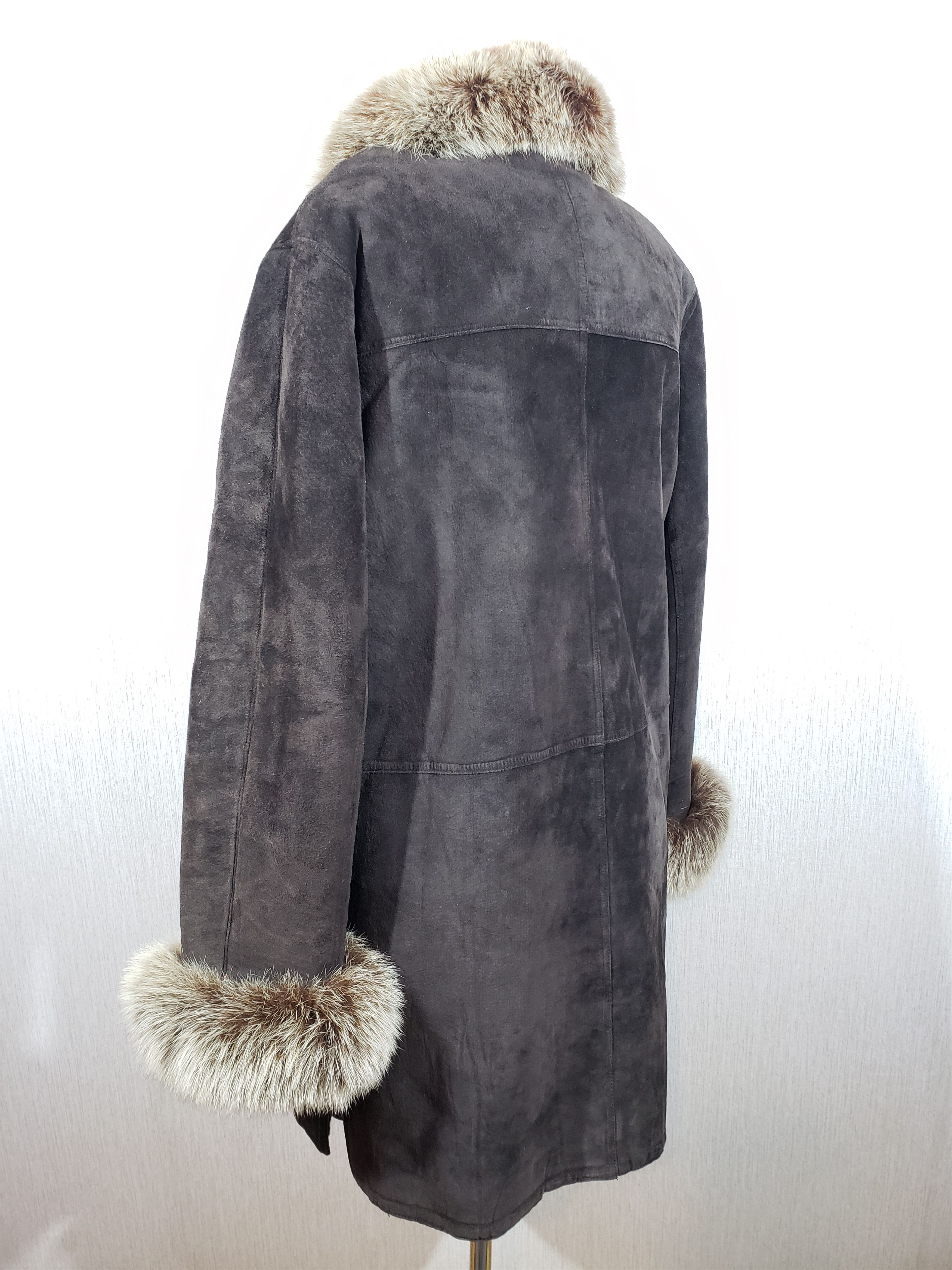Other Stylish brown sheepskin coat with a fluffy collar. Size 3XL / US 20-22 - 6 Thumbnail
